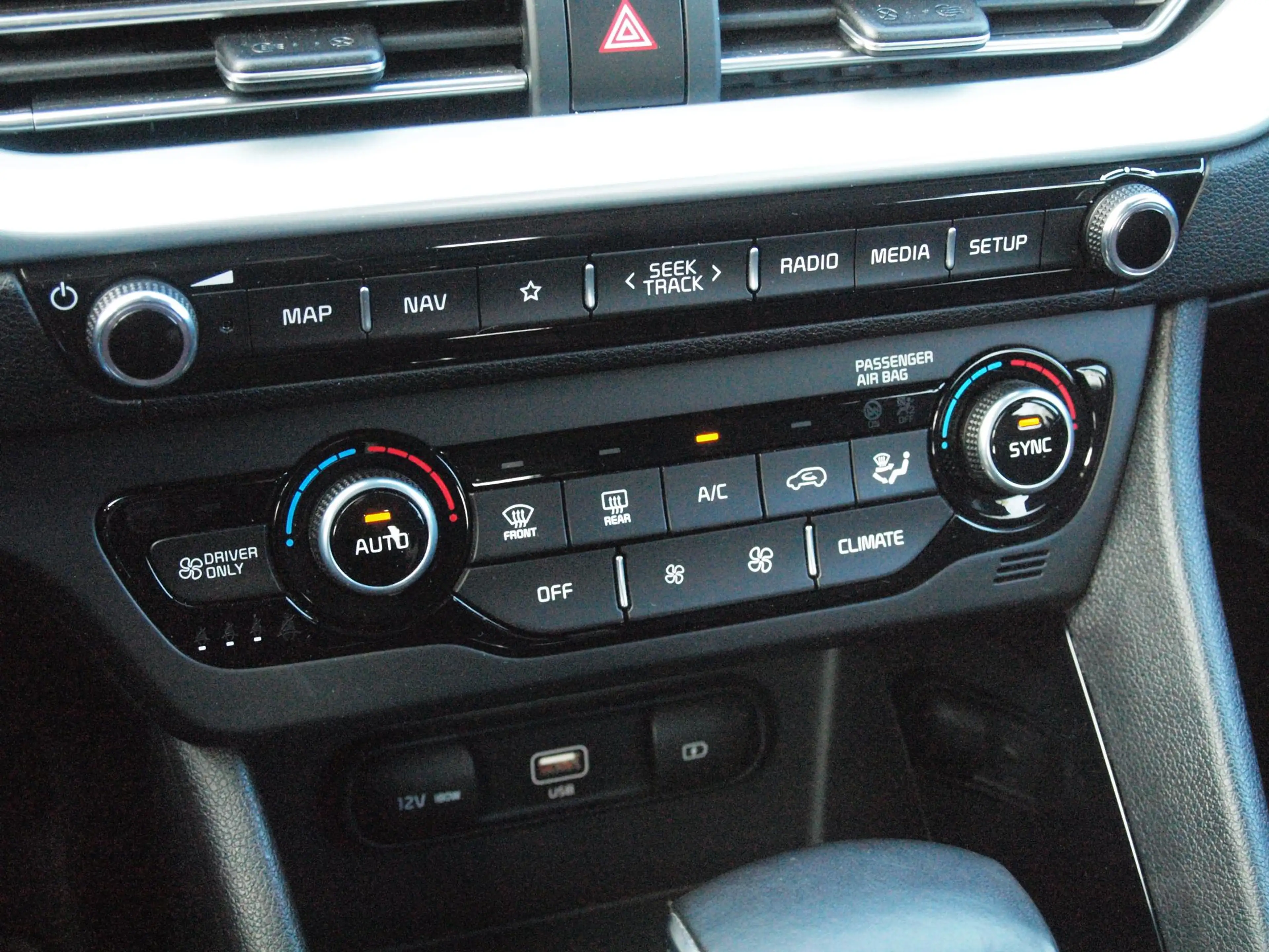 Kia Niro 1.6 GDi Hybrid DynamicLine | Camera | Trekhaak | A — photo 22