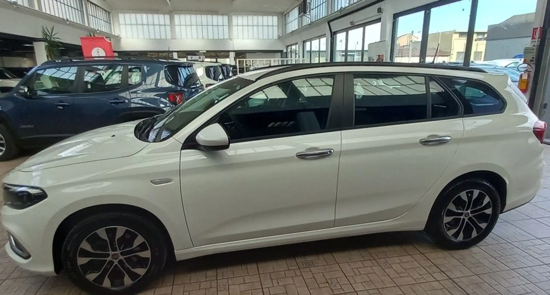 Fiat Tipo 1.6 Mjt S&S SW City Life Bianco - 2
