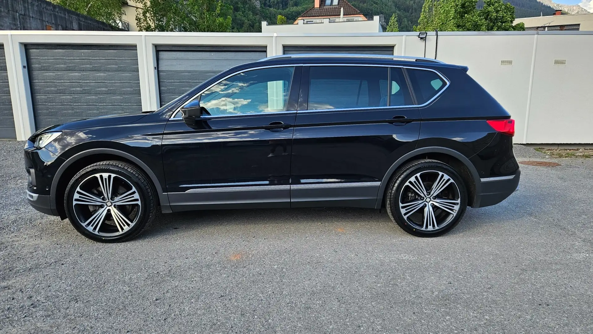 SEAT Tarraco 2,0 TDI Xcellence 4Drive DSG, Service + Reifen Neu Schwarz - 1
