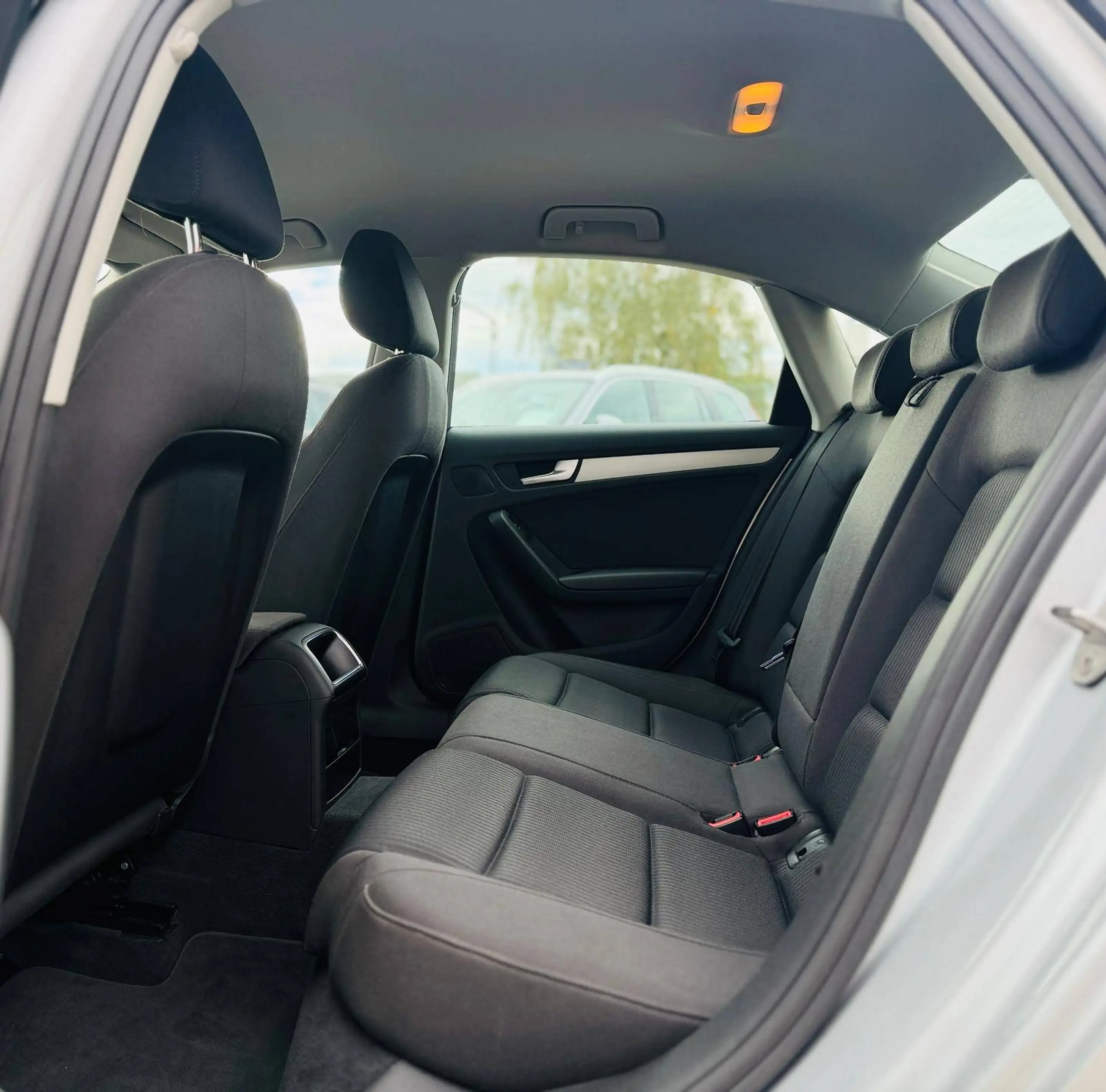 Audi A4 Attraction TÜV & Service NEU Garantie Finanzierung möglich — photo 6