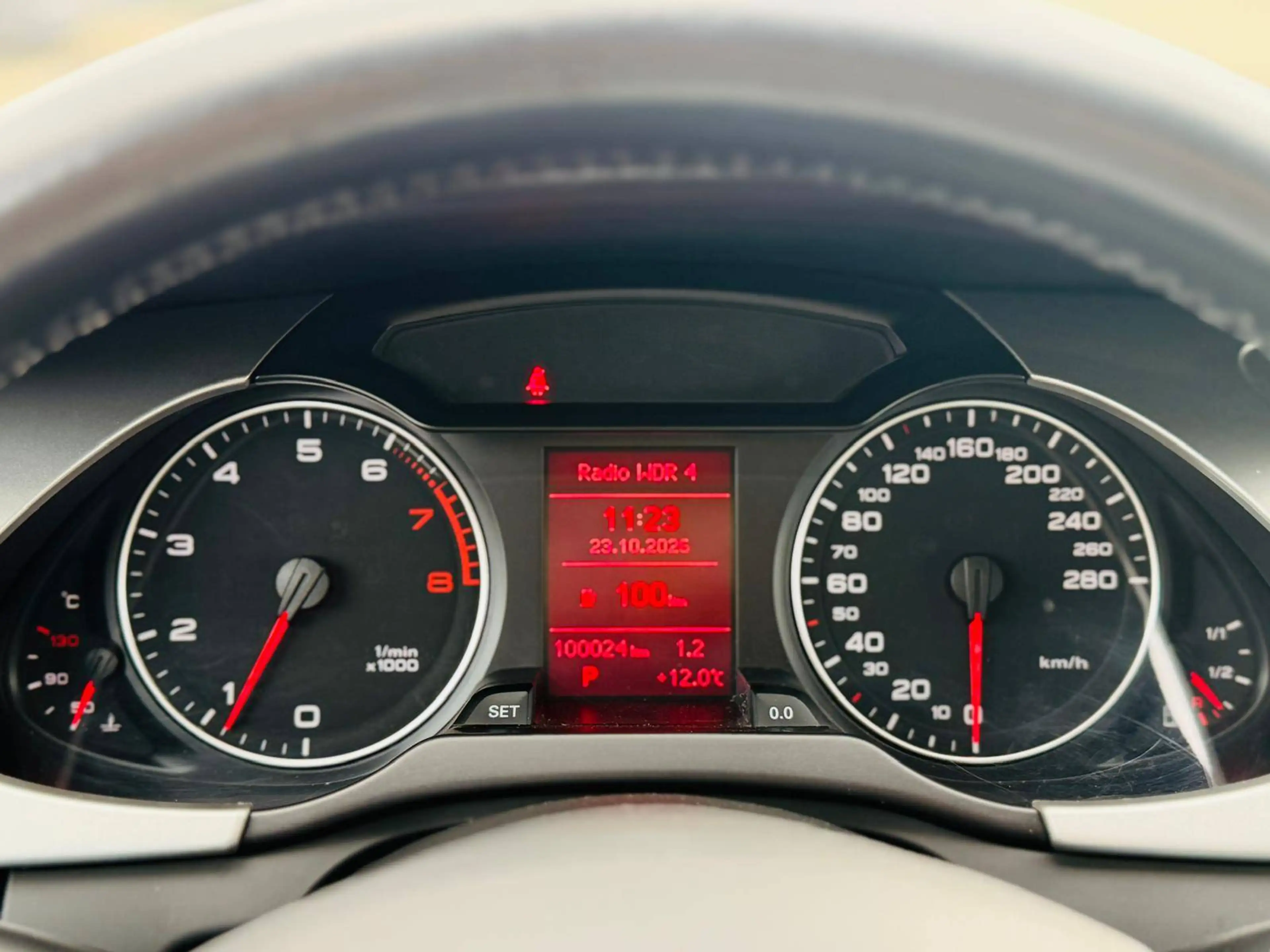 Audi A4 Attraction TÜV & Service NEU Garantie Finanzierung möglich — photo 12