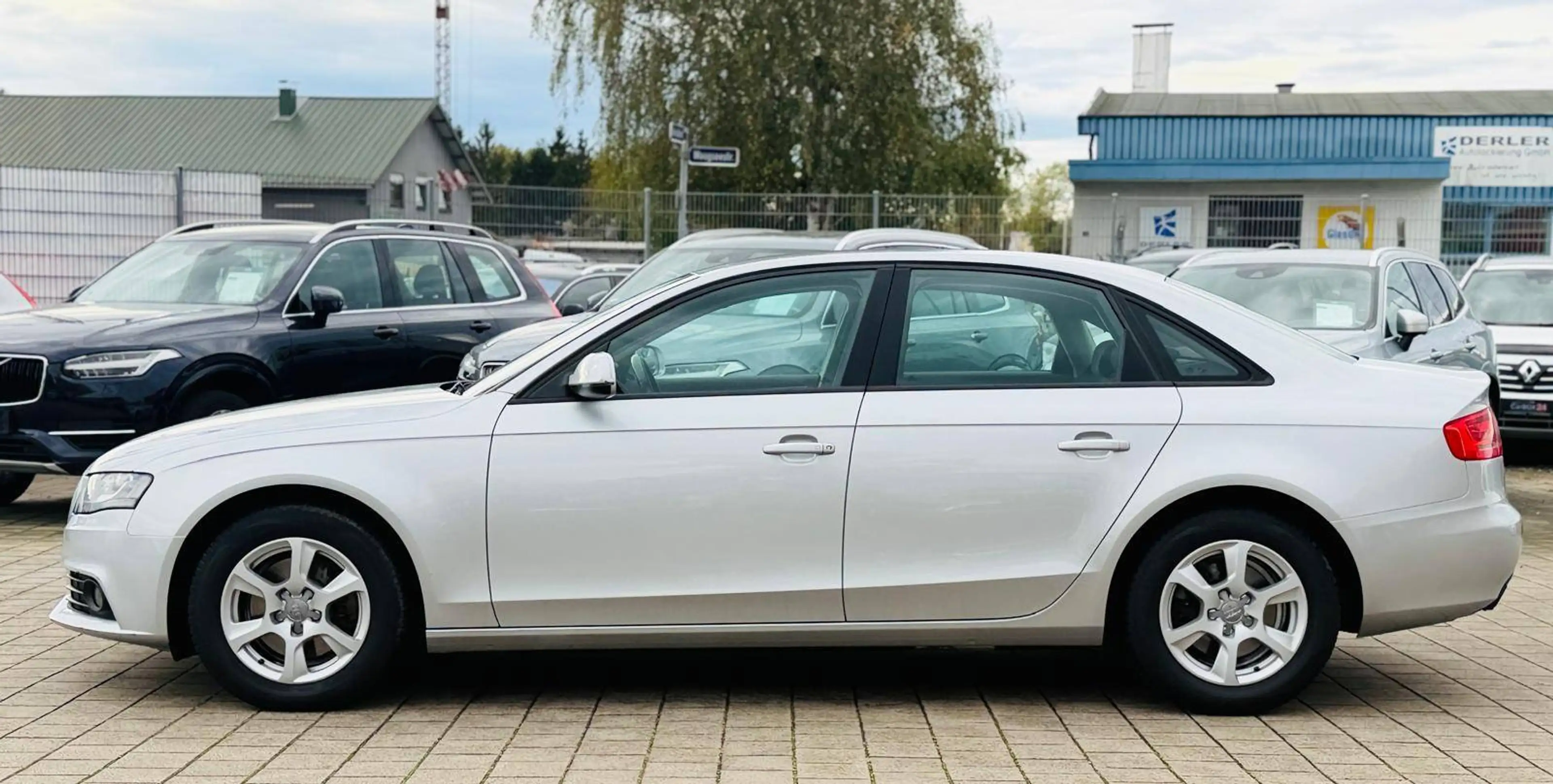 Audi A4 Attraction TÜV & Service NEU Garantie Finanzierung möglich — photo 18