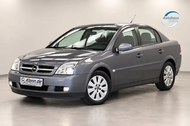 Opel Vectra view 3