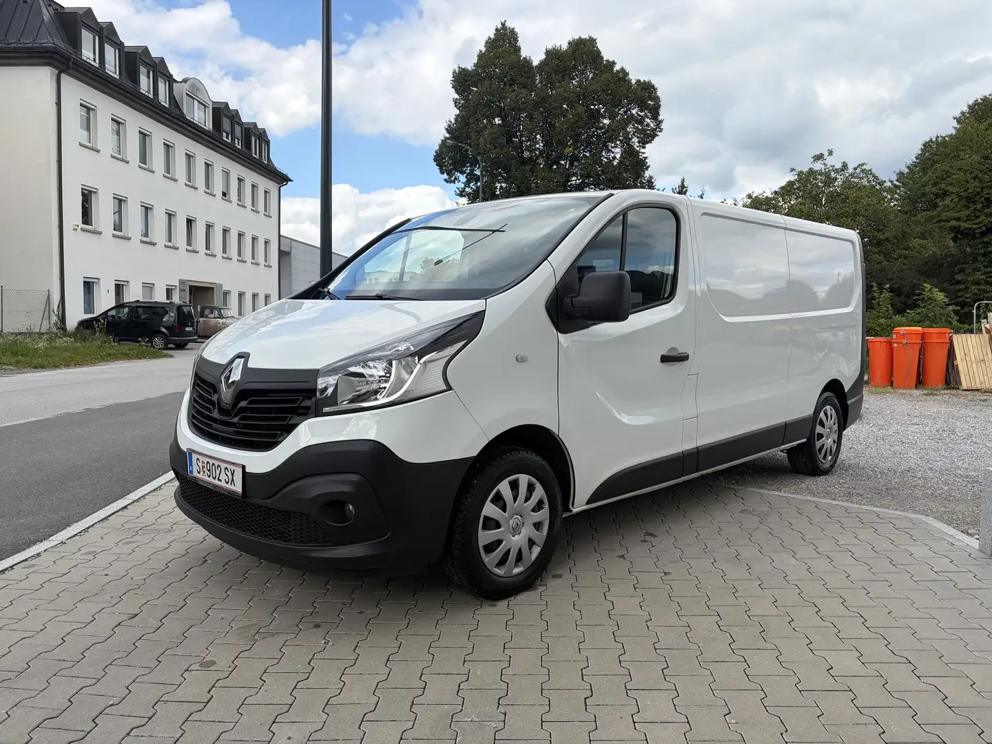 Renault Trafic - 2