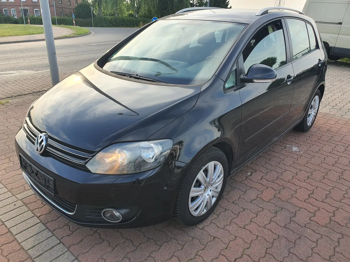 Volkswagen Golf Plus 2.0 TDI DPF DSG Highline tuv neu Schwarz - 2