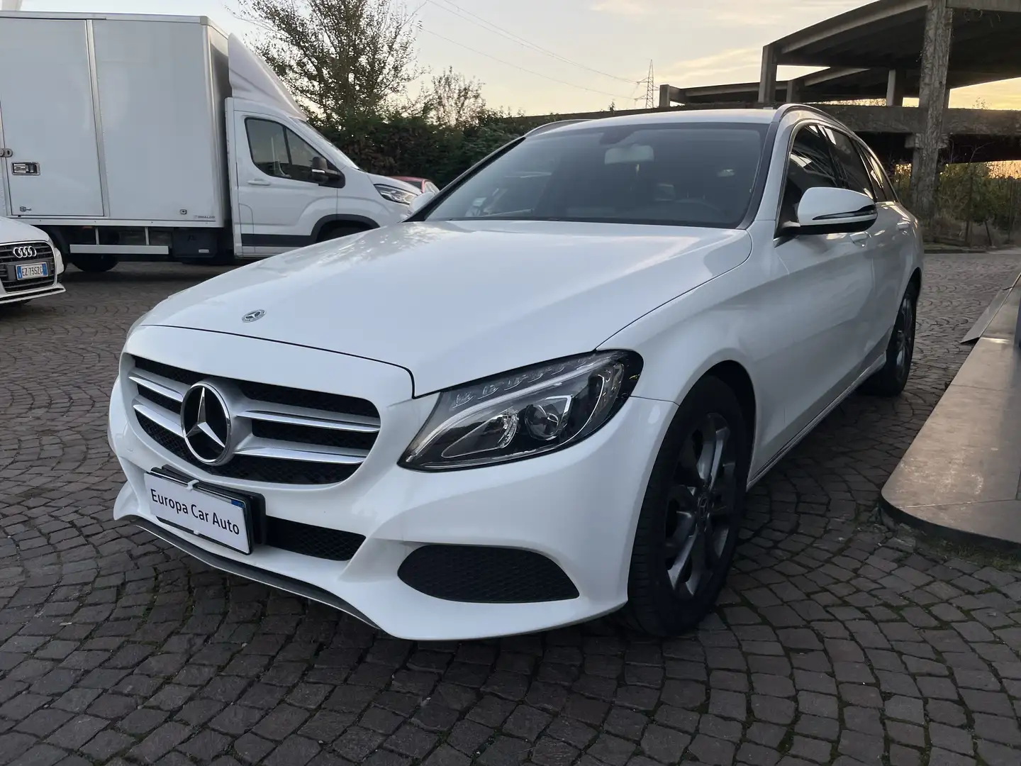 Mercedes-Benz C 220 Classe C-S205 2014 SW SW d (bt) Premium auto Bianco - 1