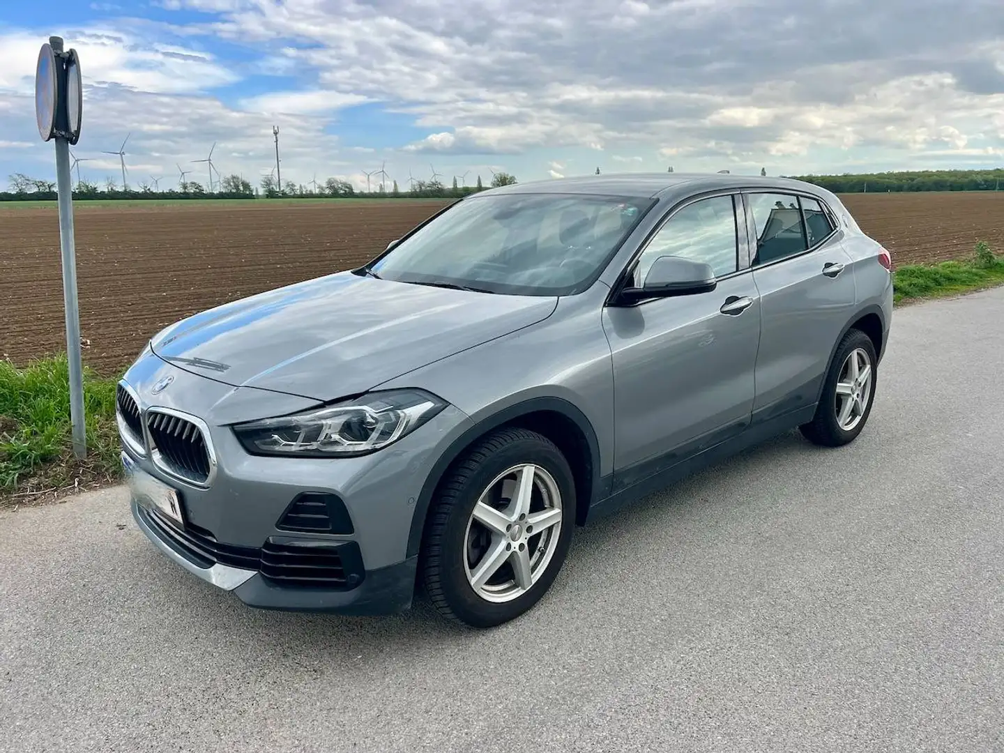 BMW X2 xDrive20i Aut. | HUD | ACC | Kamera | LED | 1. Hand Grau - 2