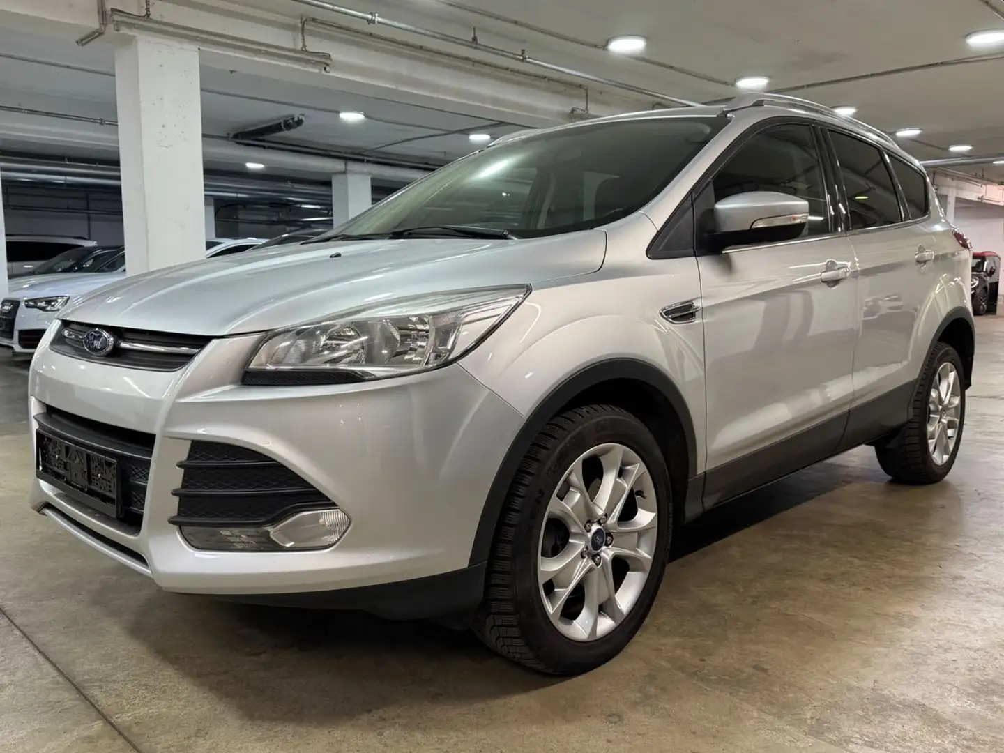 Ford Kuga 2.0 Tdci Trend~AWD~Automatik~Klima Argent - 1