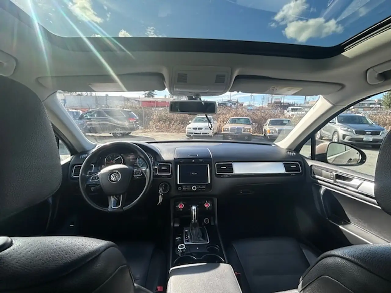 Volkswagen Touareg снимка Volkswagen Touareg