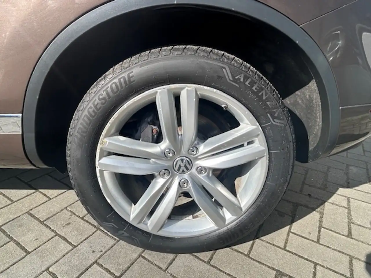 Volkswagen Touareg снимка Volkswagen Touareg