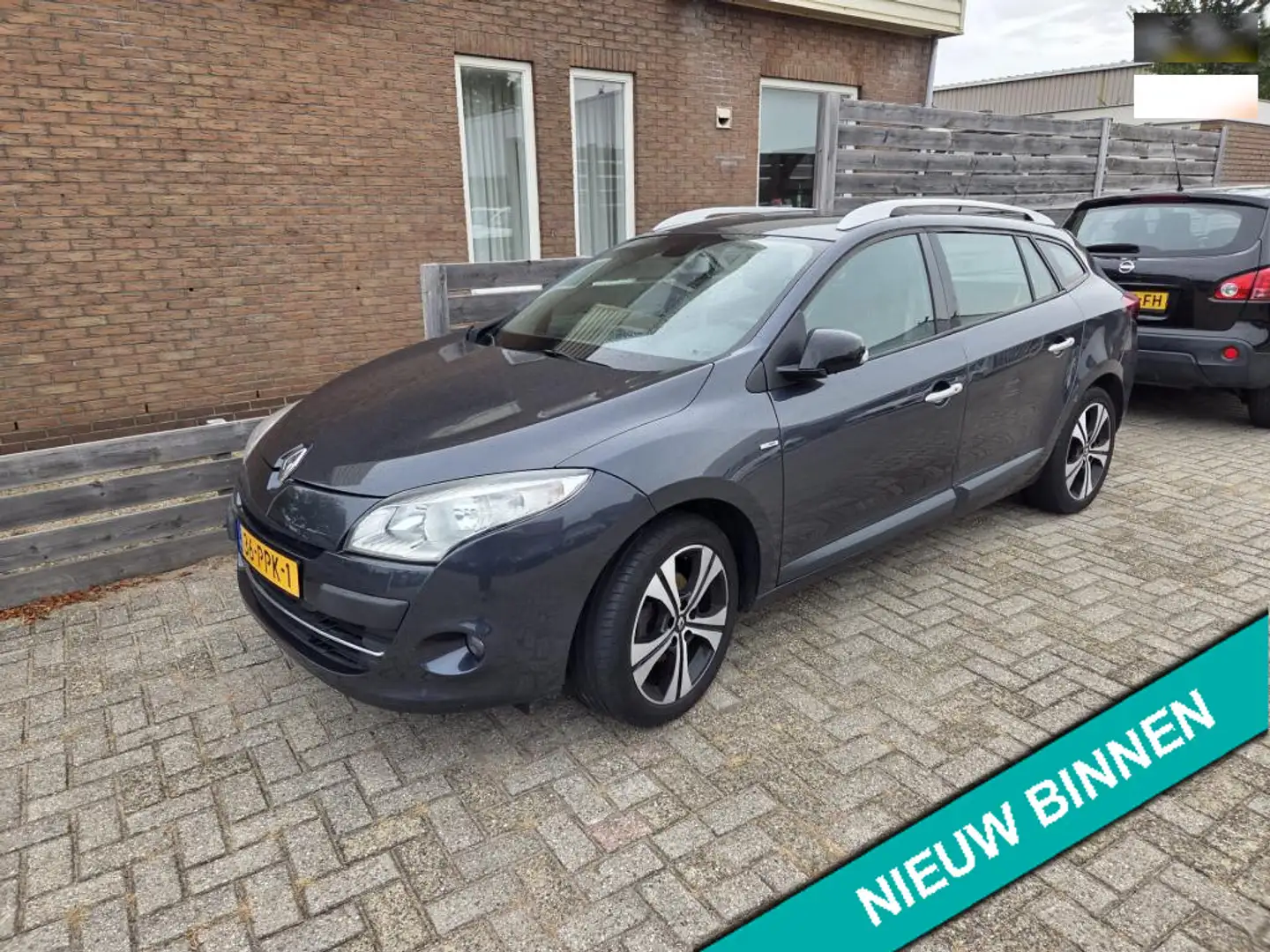 Renault Megane Estate 1.4 TCe Bose Grijs - 1