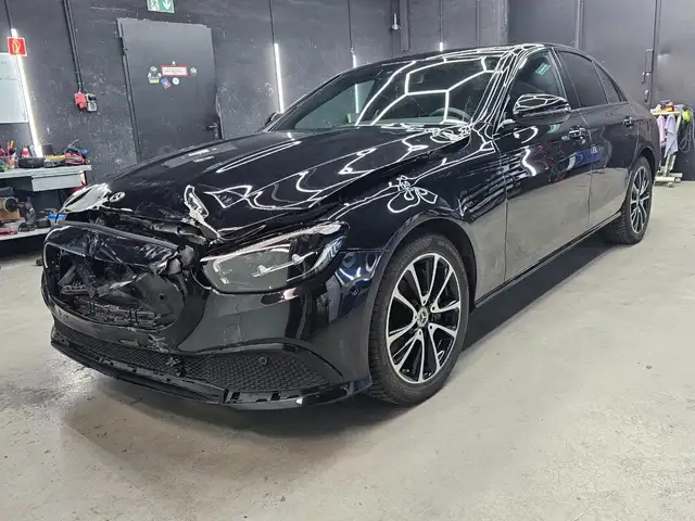 Mercedes-Benz E 220 E 220 d Limosine Facelift AHK Widescreen