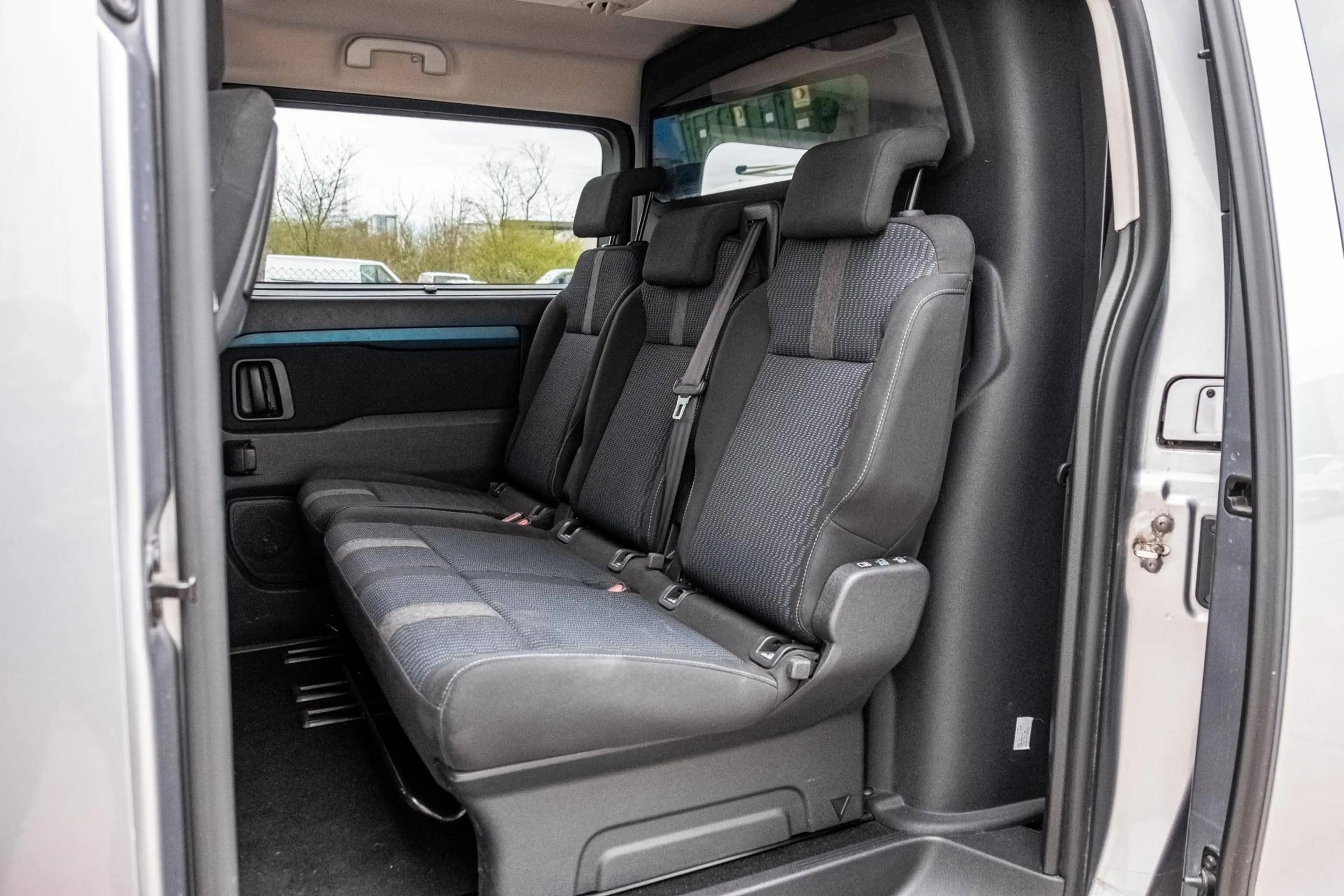Peugeot Traveller Active Expert L3 | 1.5 BlueHDi | 5Pl | Utilitaire — photo 9