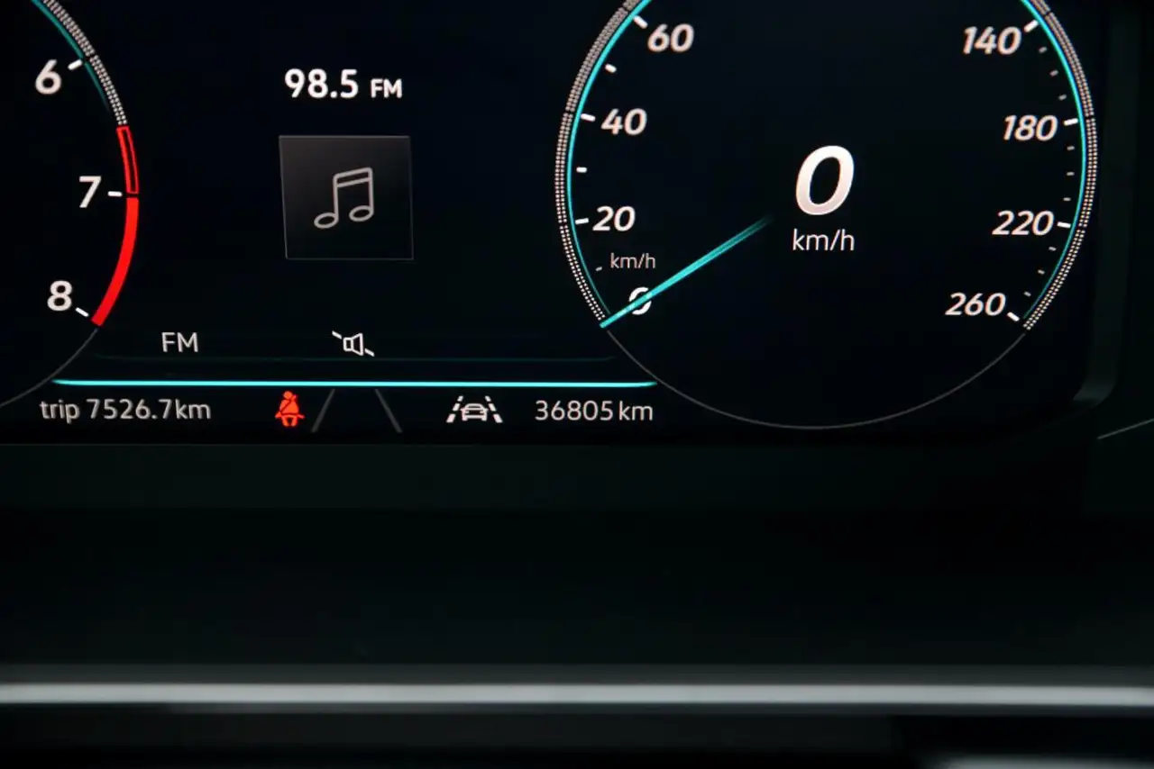 Volkswagen Jetta снимка Volkswagen Jetta