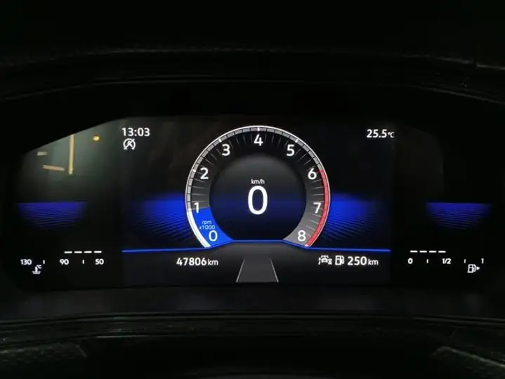 Volkswagen T-Cross 2023, foto 10