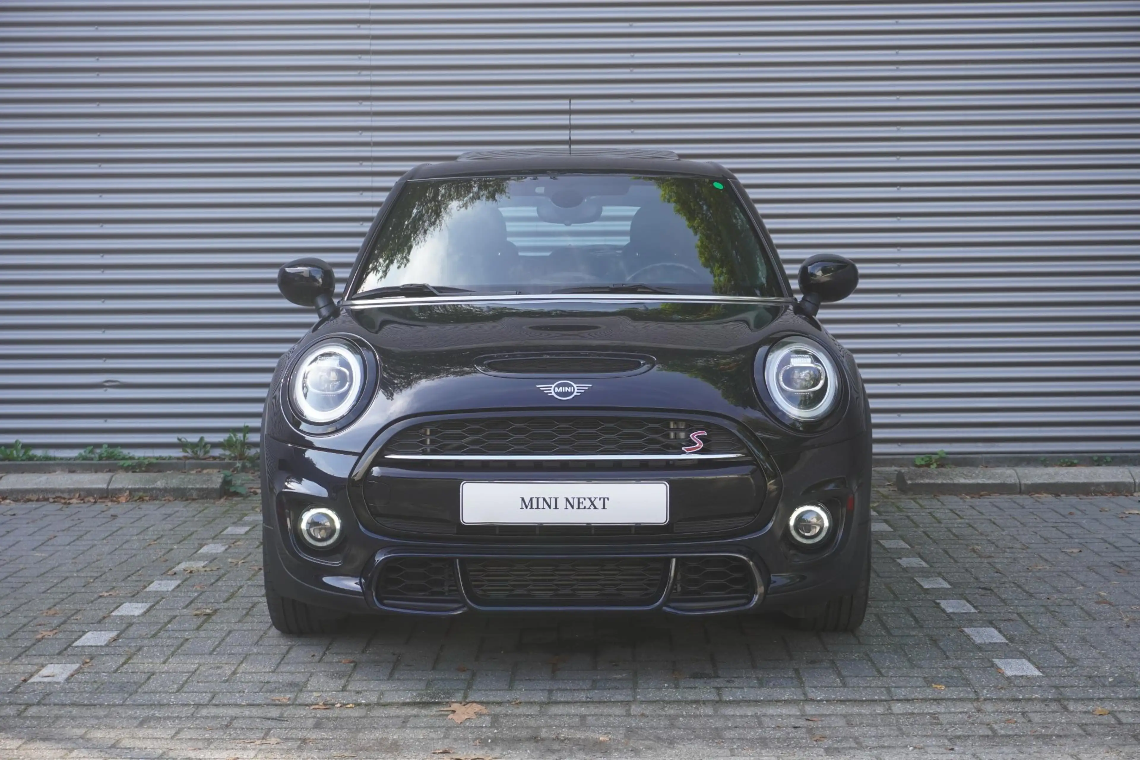 MINI Cooper S 5-deurs | John Cooper Works Uitvoering | 17" LM Tr — photo 3