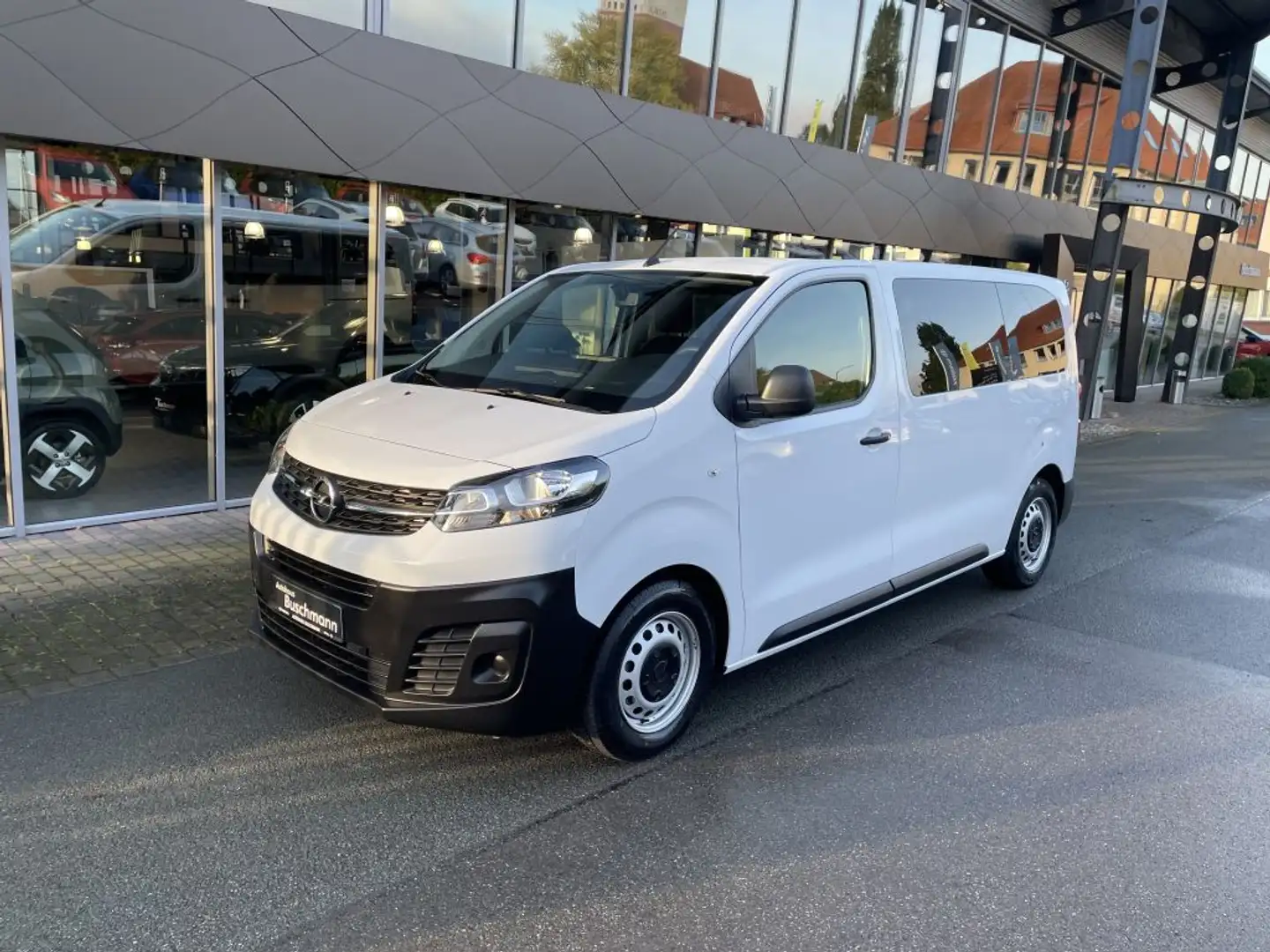 Opel Vivaro 1.5 D M Bianco - 1