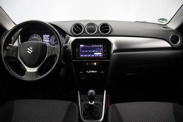 Suzuki Vitara view 2