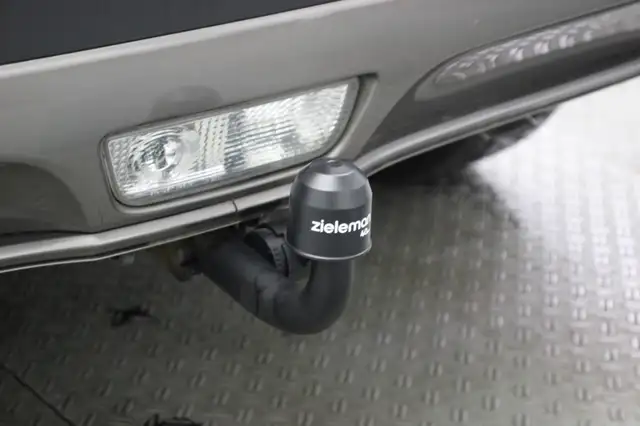 Suzuki Vitara view 9