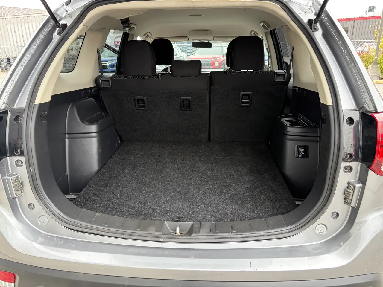 Mitsubishi Outlander снимка Mitsubishi Outlander