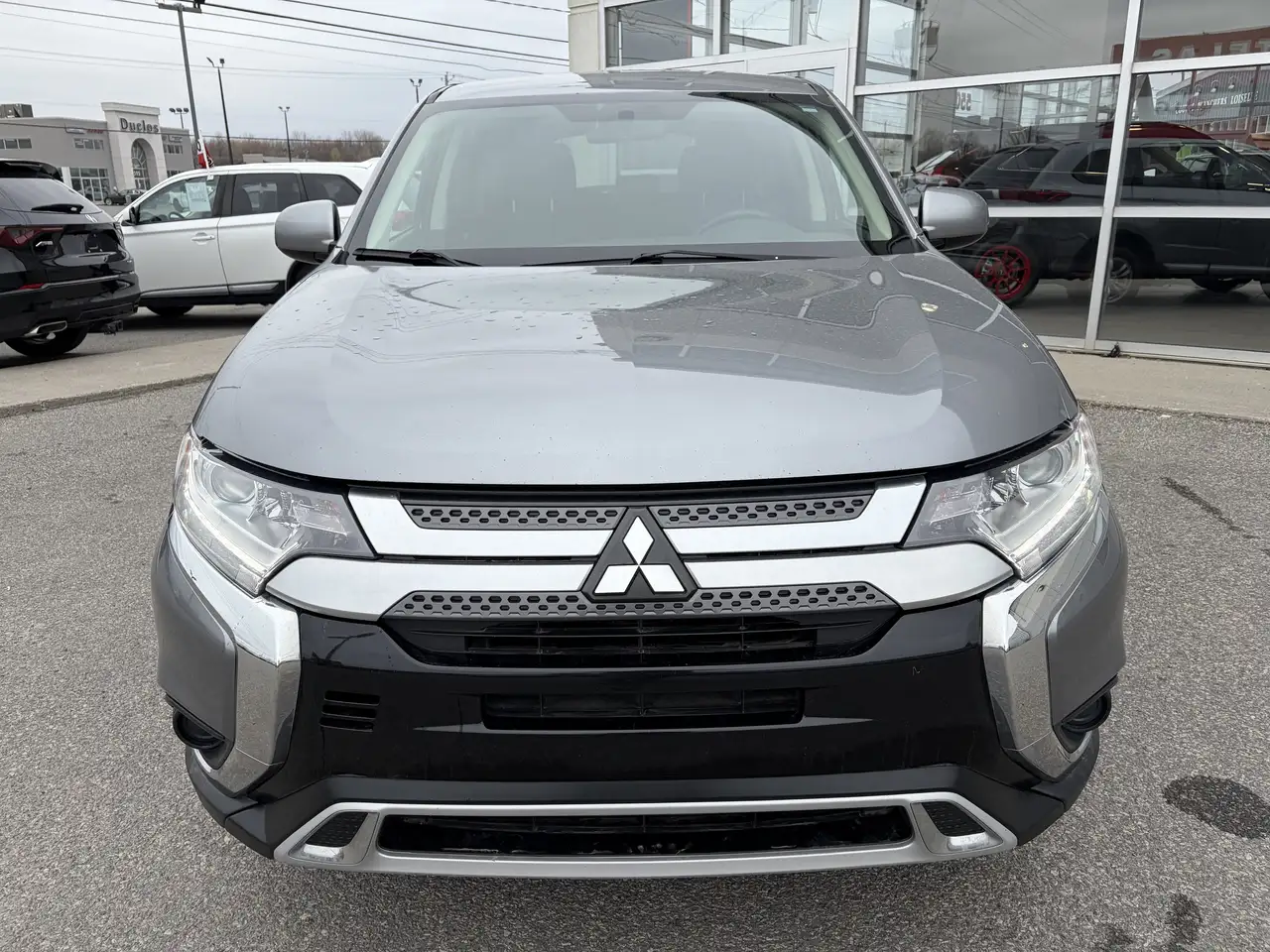 Mitsubishi Outlander снимка Mitsubishi Outlander