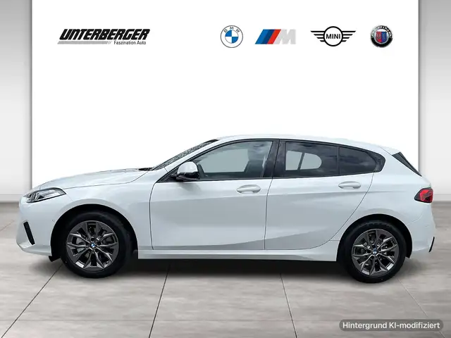 BMW 1 Series view 3
