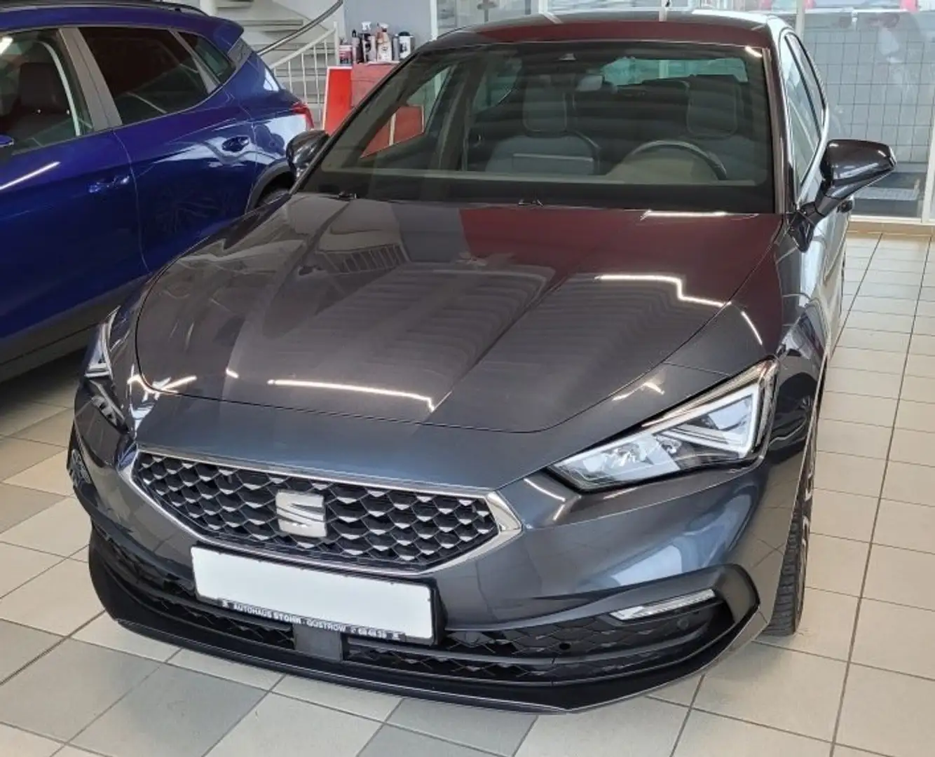 SEAT Leon e-Hybrid Xcellence 1.4TSI e-Hybrid Grau - 2