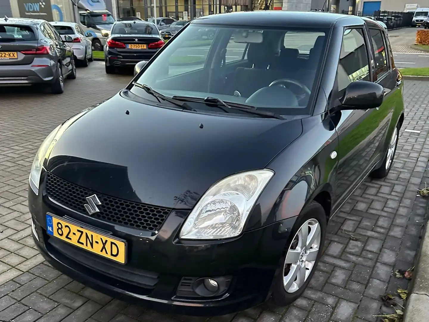 Suzuki Swift Swift 1.3 Shogun Zwart - 1