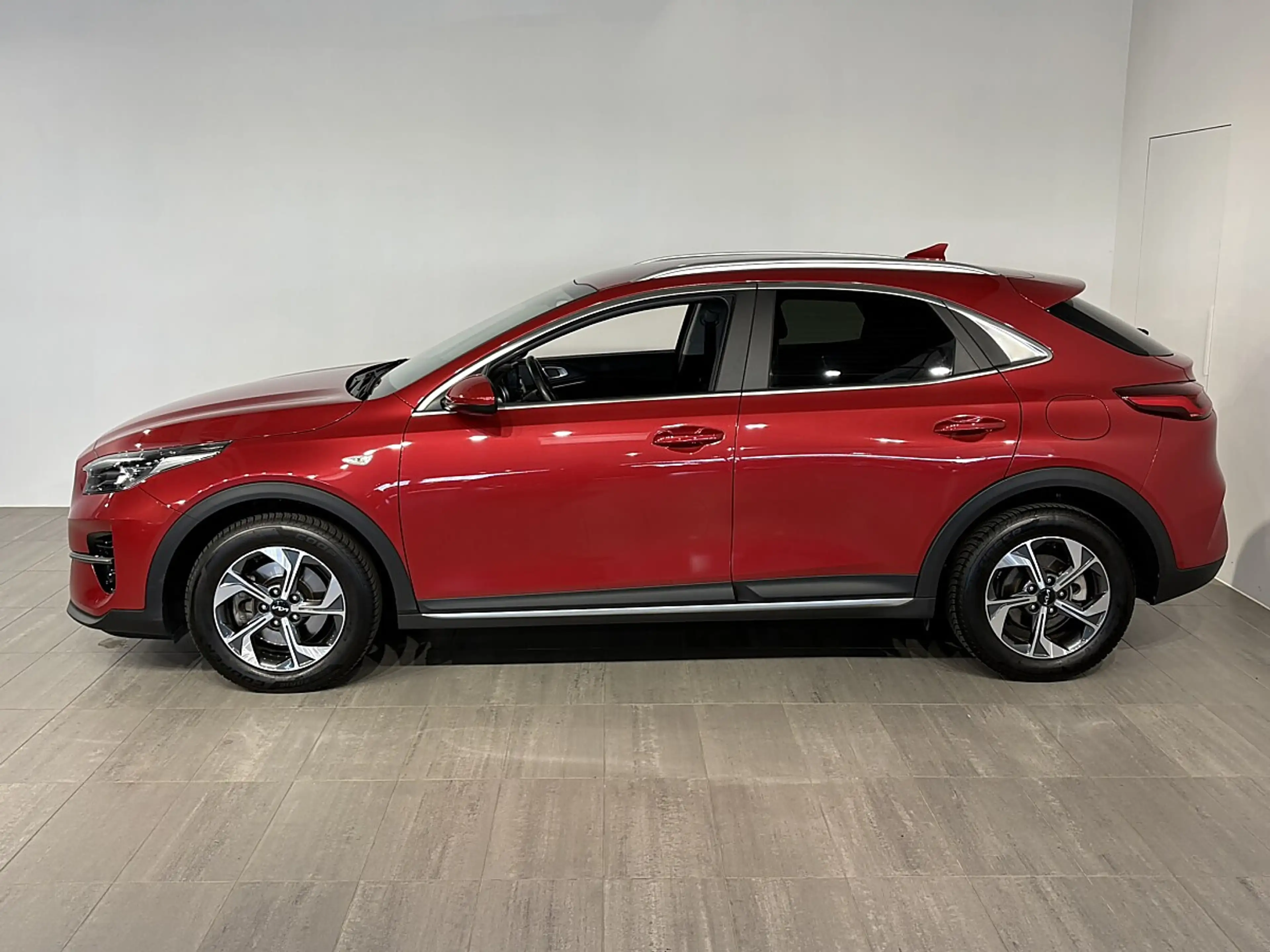 Kia XCeed Xceed 1,0 TGDI GPF Silber — photo 3