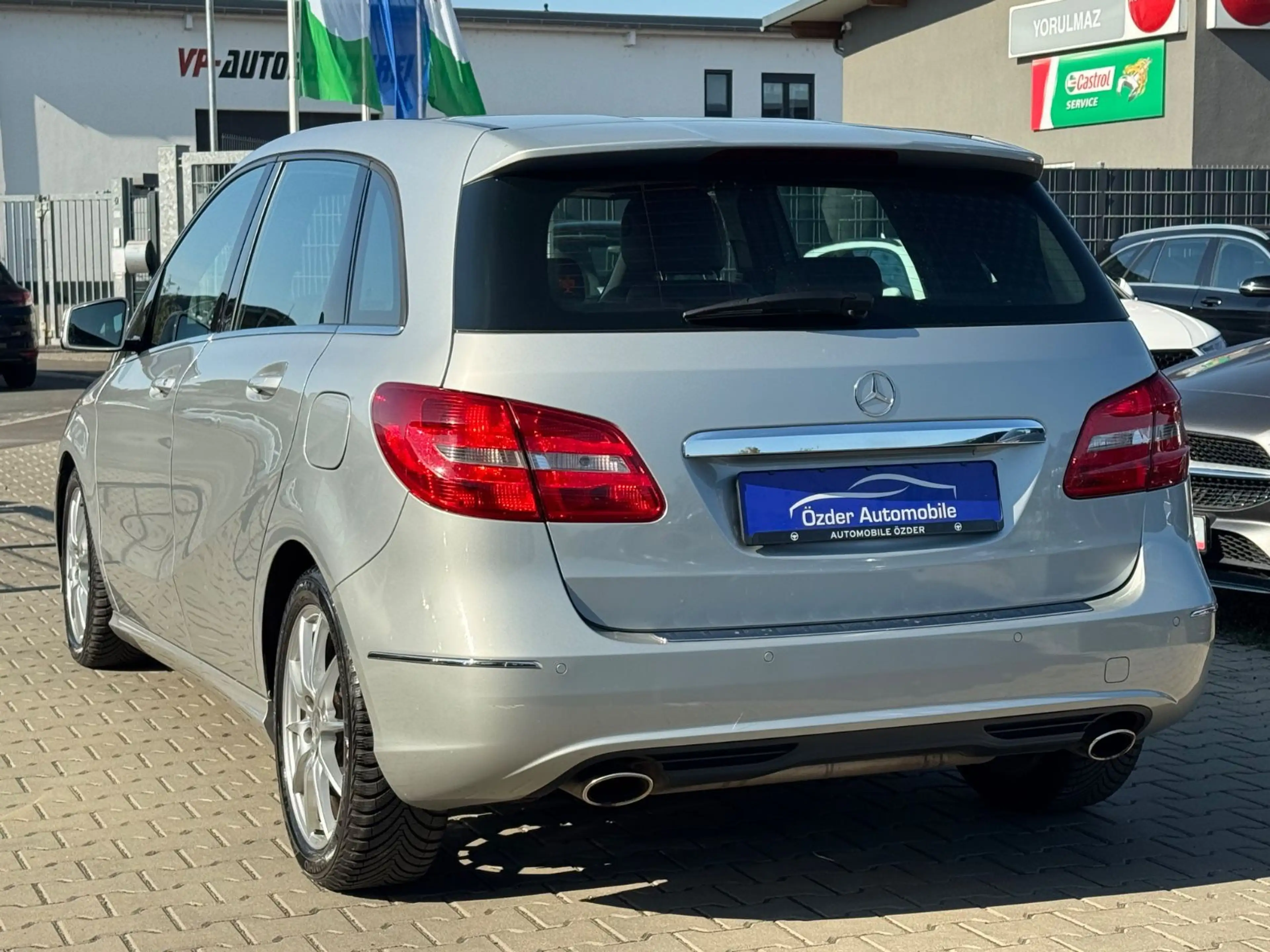 Mercedes-Benz B 200 BlueEfficiency+Finanzierung+Garantie+ — photo 8