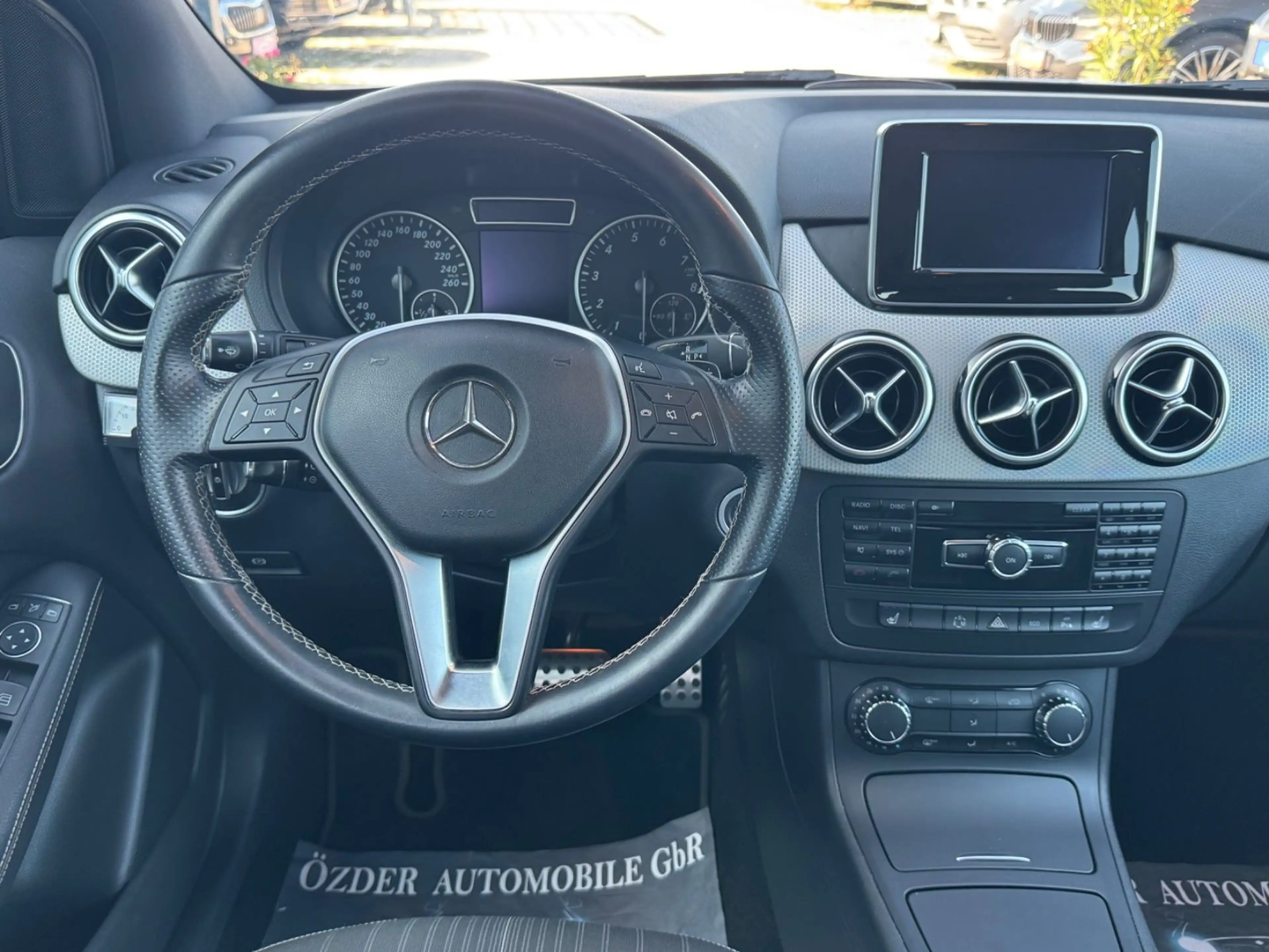 Mercedes-Benz B 200 BlueEfficiency+Finanzierung+Garantie+ — photo 13