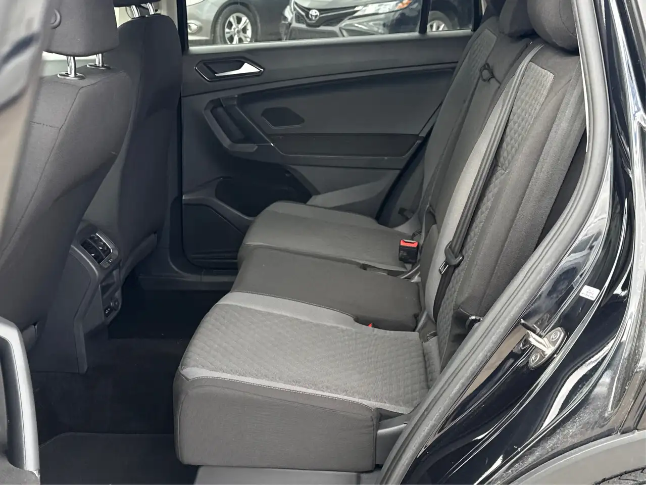 Volkswagen Tiguan снимка Volkswagen Tiguan