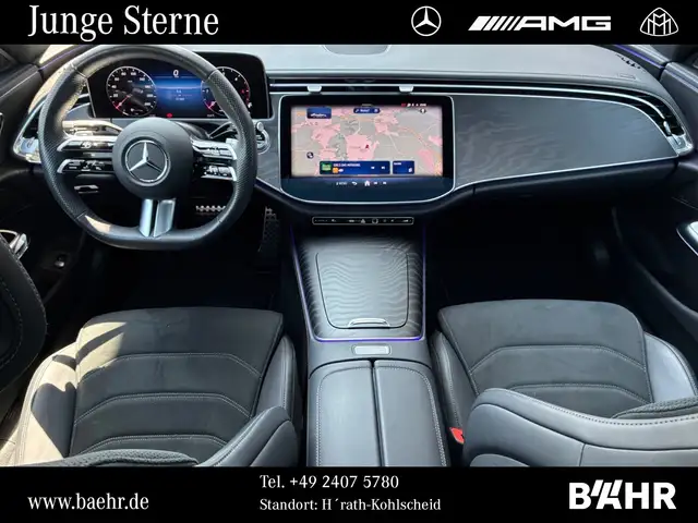 Mercedes-Benz 220 view 4