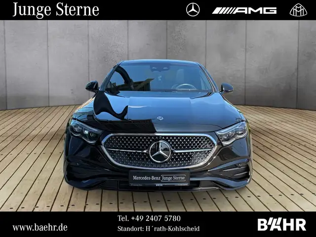 Mercedes-Benz 220 view 7