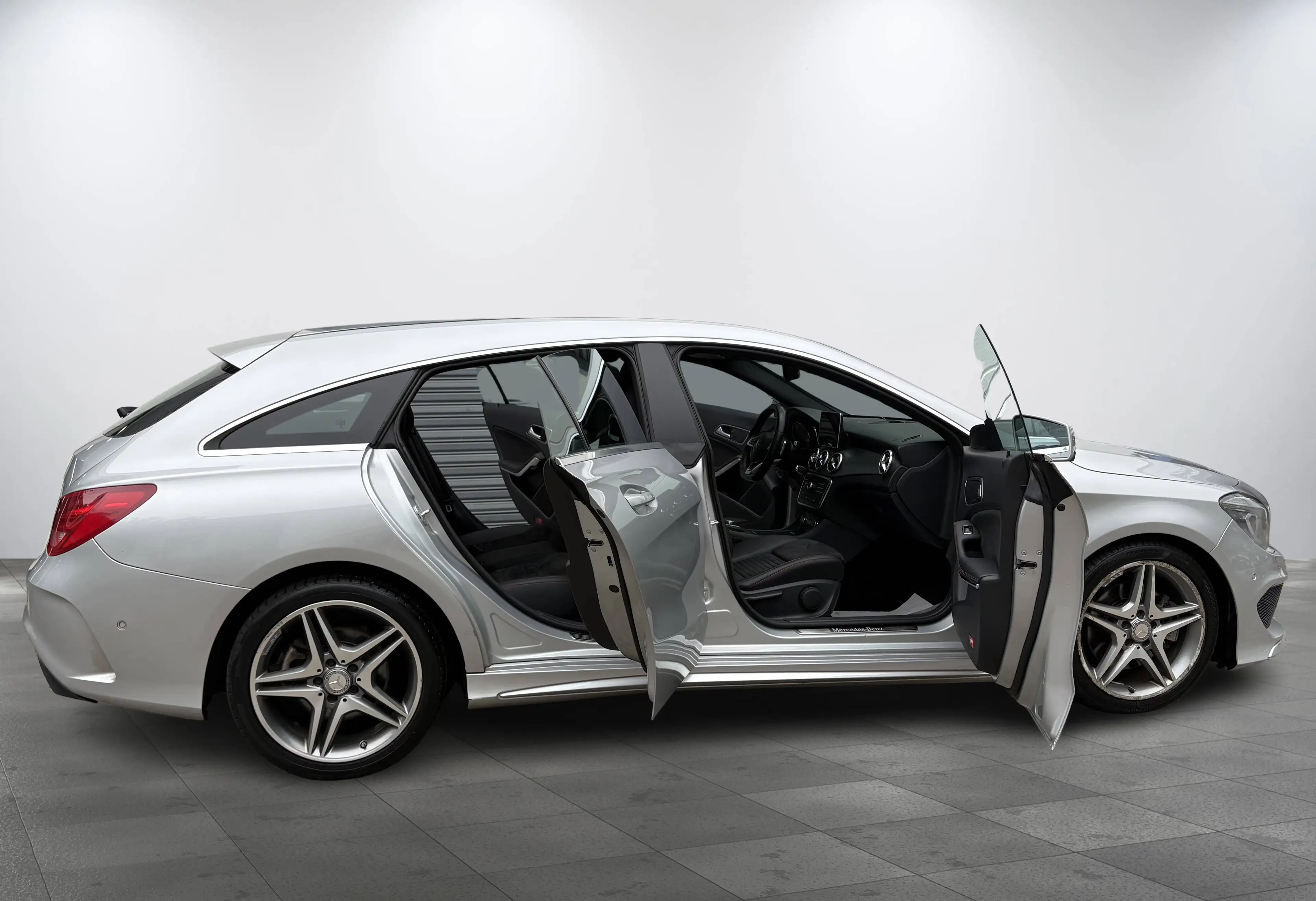 Mercedes-Benz CLA 220 CDI AMG 18"Alu Pano Kamera Navi Totwinkel Tempomat Navi — photo 7