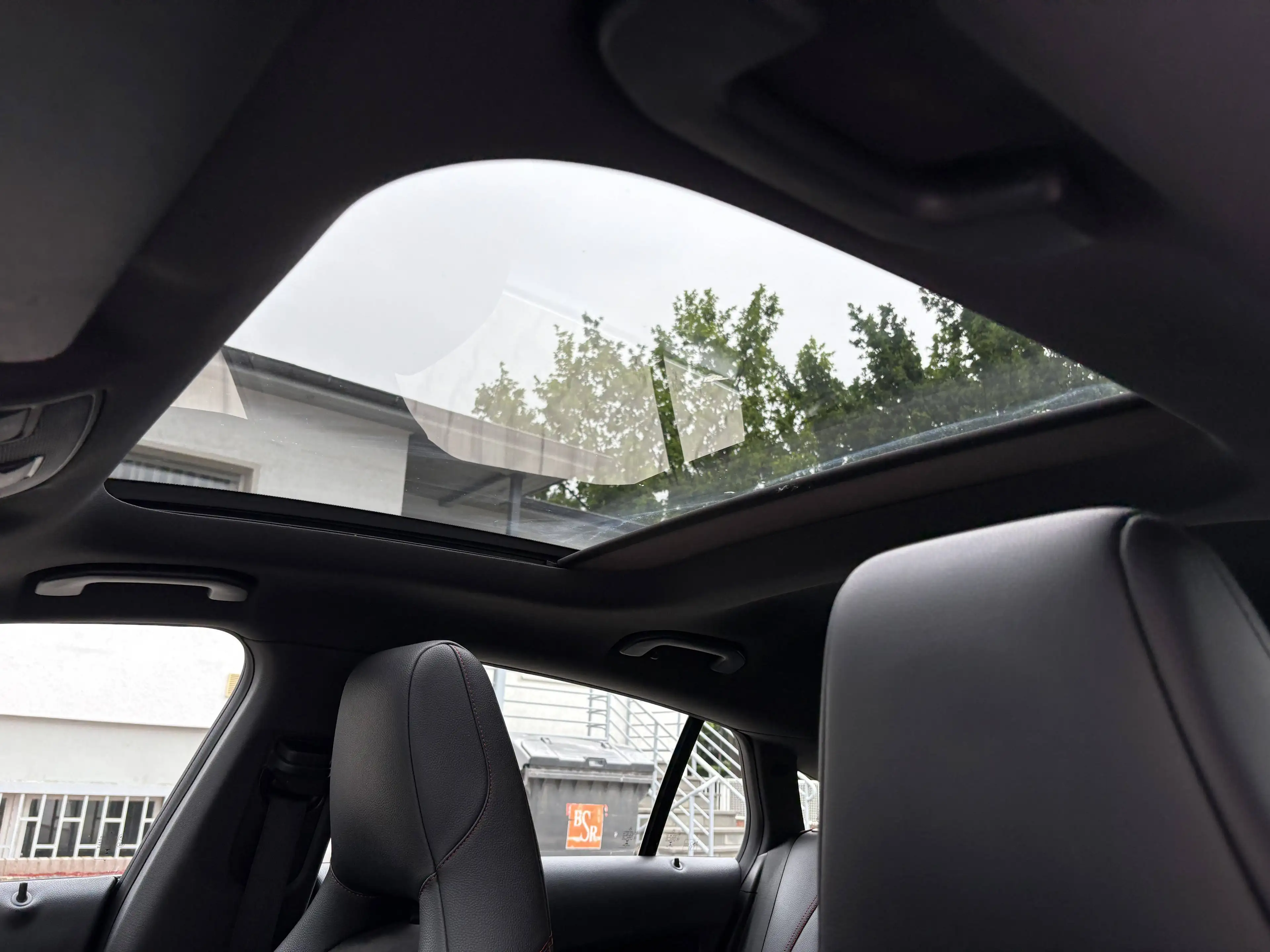 Mercedes-Benz CLA 220 CDI AMG 18"Alu Pano Kamera Navi Totwinkel Tempomat Navi — photo 11