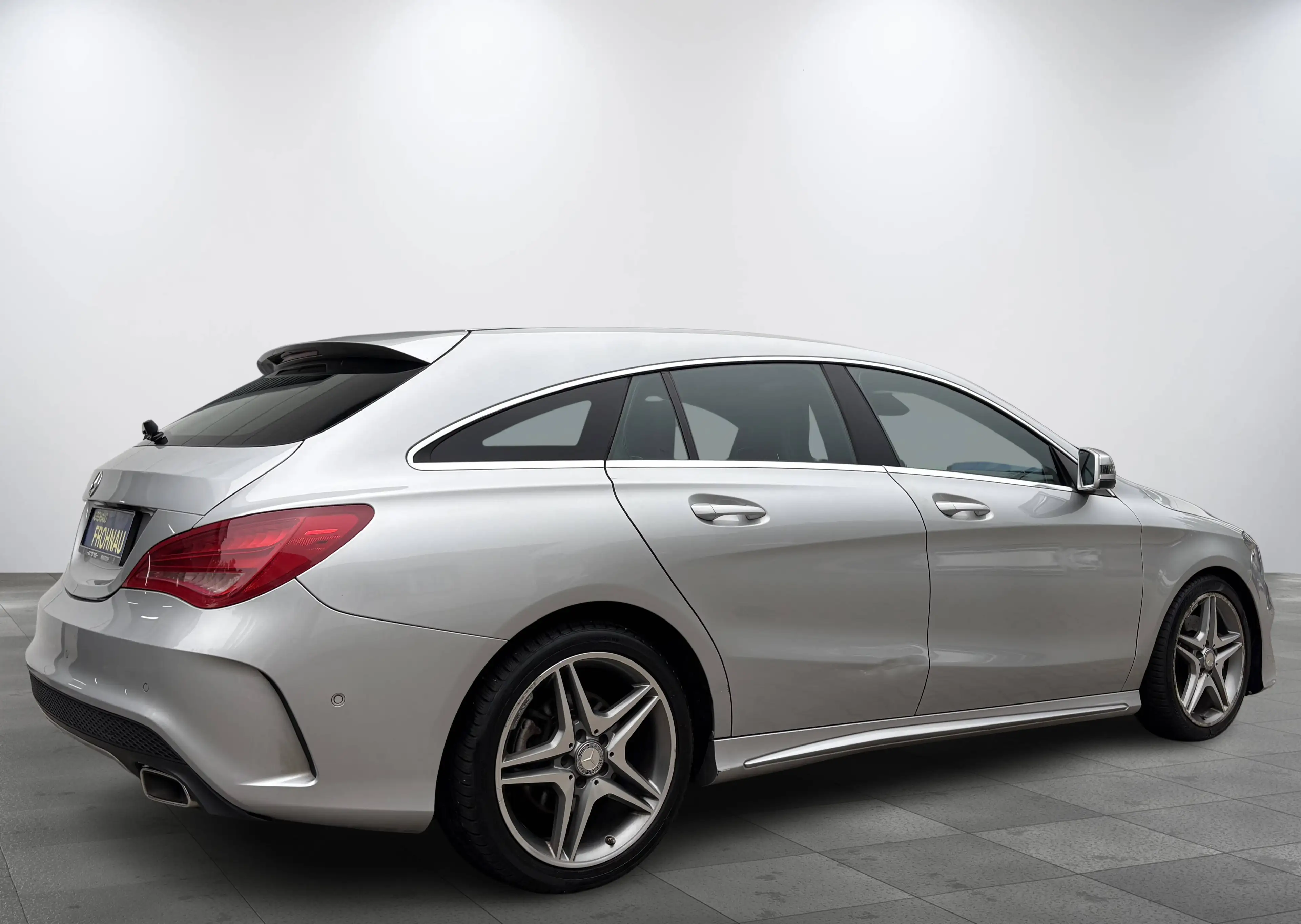 Mercedes-Benz CLA 220 CDI AMG 18"Alu Pano Kamera Navi Totwinkel Tempomat Navi — photo 5