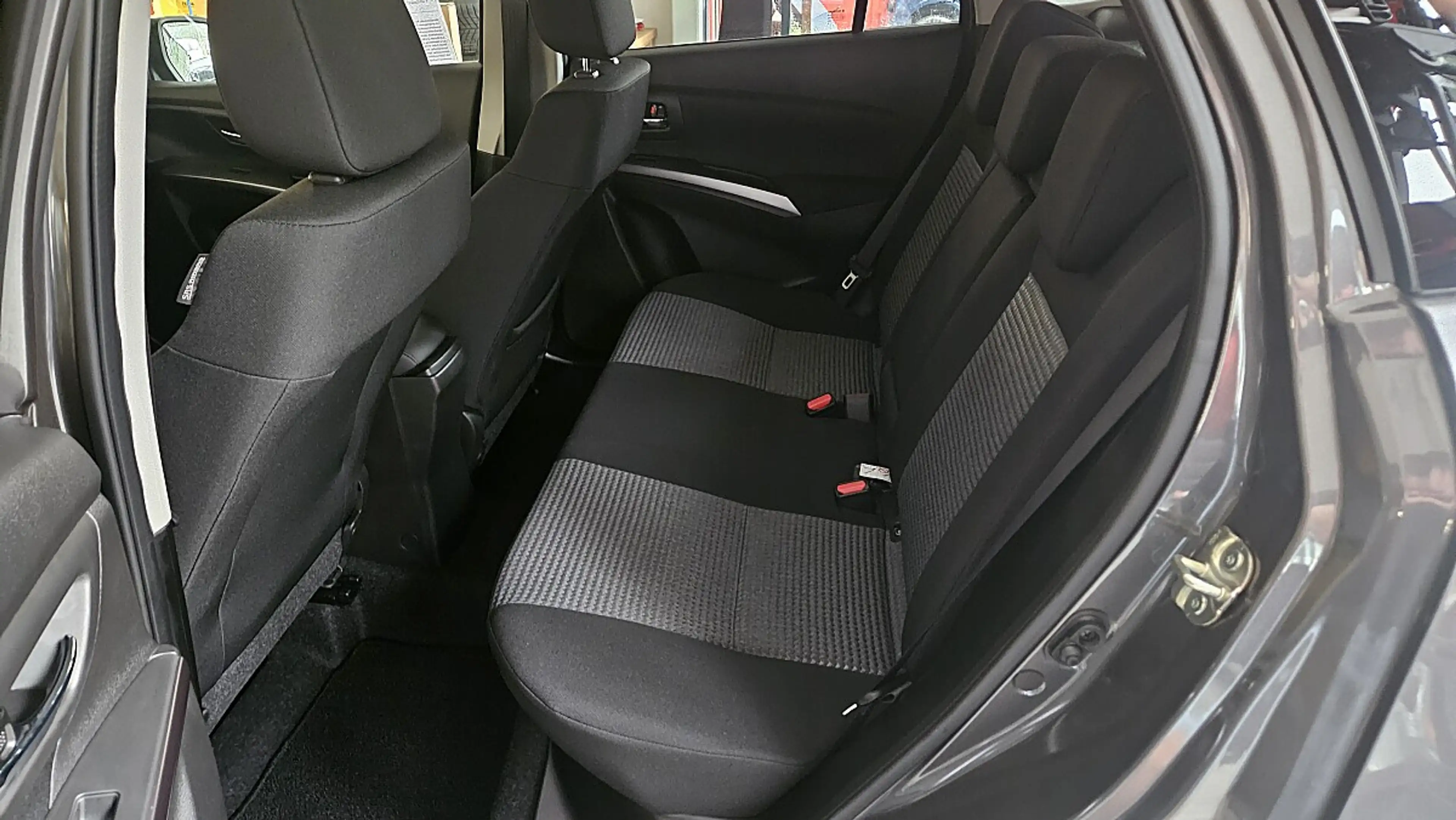 Suzuki S-Cross 1,4 Hybrid ALLGRIP shine Aut. — photo 12