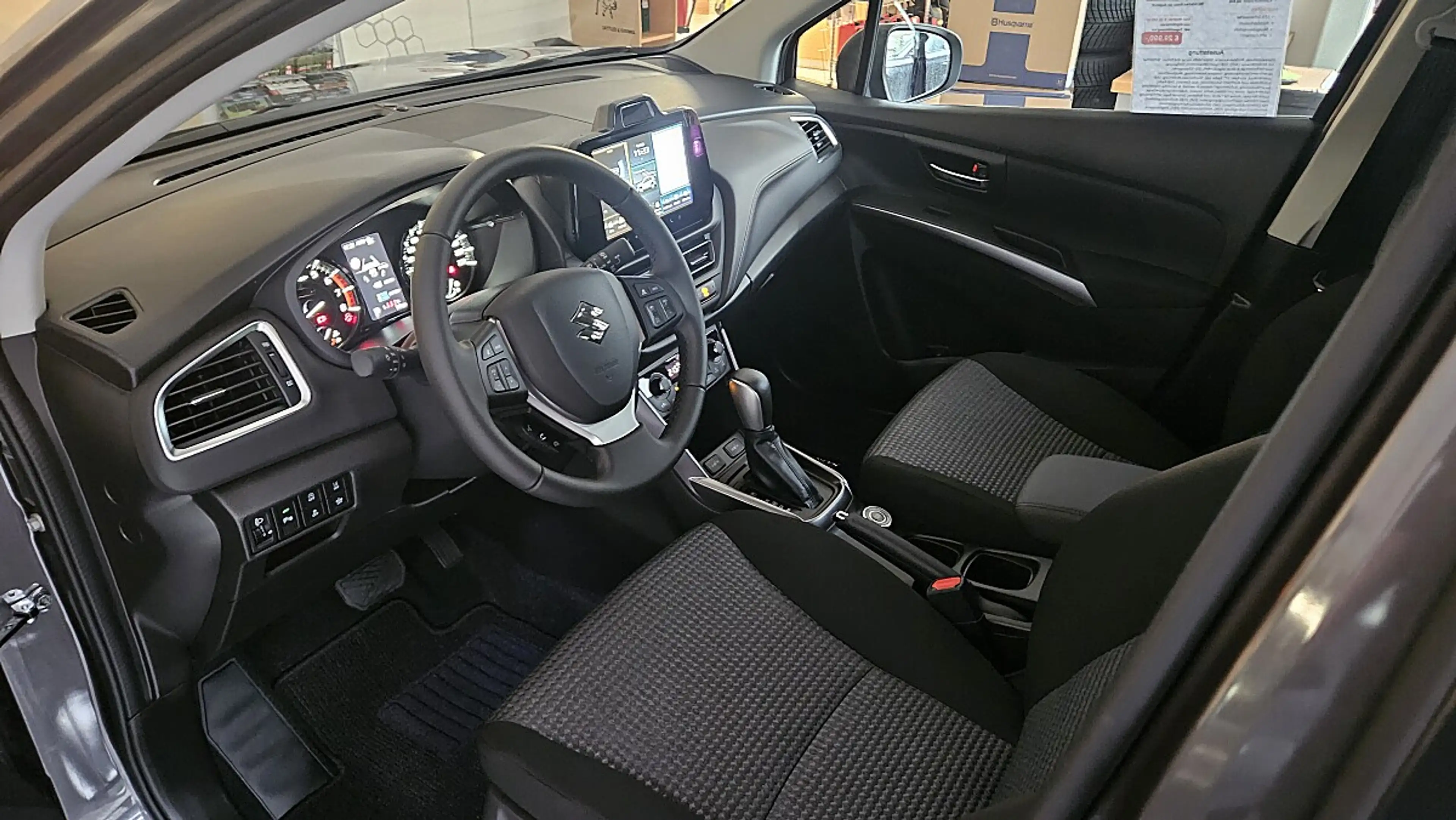 Suzuki S-Cross 1,4 Hybrid ALLGRIP shine Aut. — photo 6
