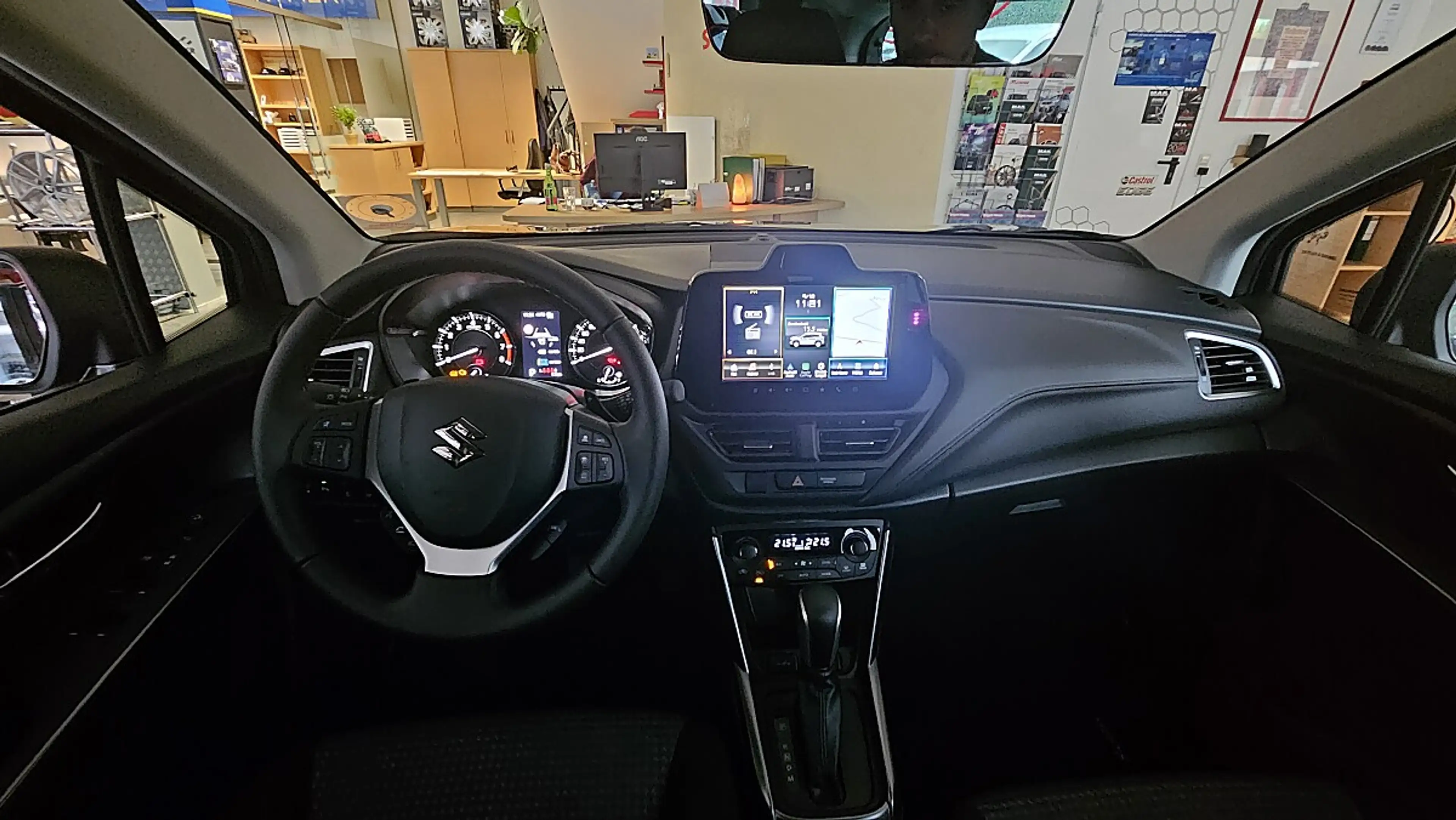 Suzuki S-Cross 1,4 Hybrid ALLGRIP shine Aut. — photo 13