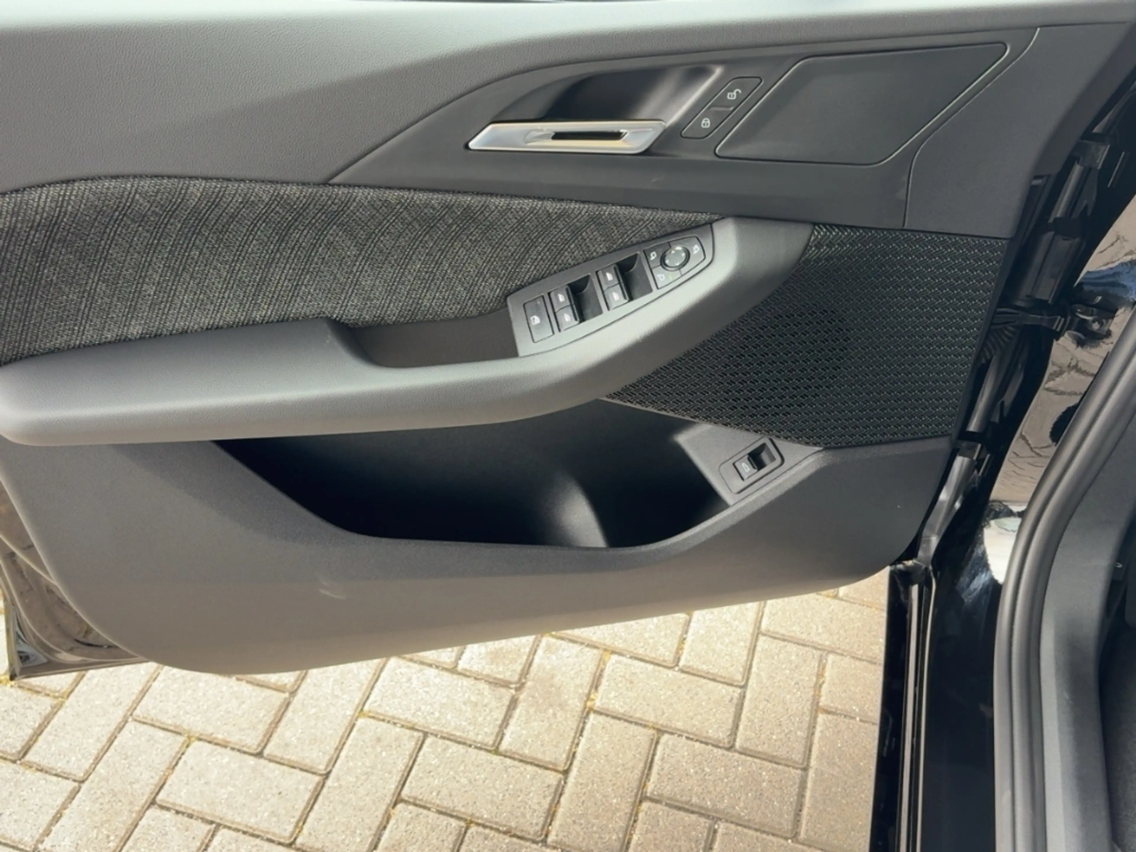 BMW 218 i Navi Digitales Cockpit Soundsystem LED El. Heckk — photo 12