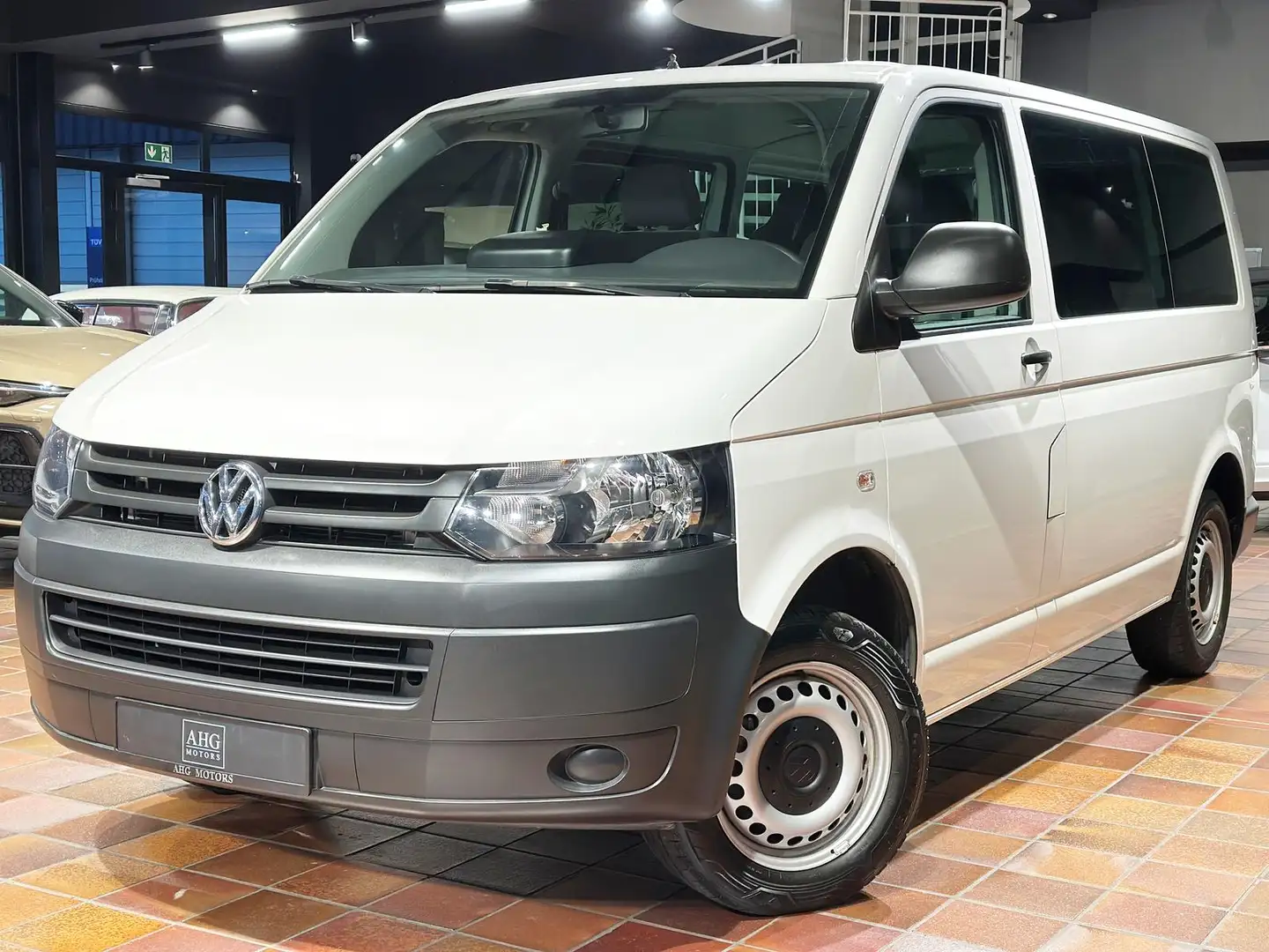 Volkswagen T5 Kombi T5 4MOTION KURZ 9SITZER KLIMA STANDHZ BUNDESWEHR/1 Weiß - 1