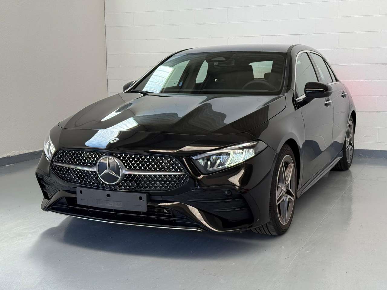 Mercedes-Benz A 200 Mercedes-Benz A 200 AMG Line Advanced Plus 7G-DCT