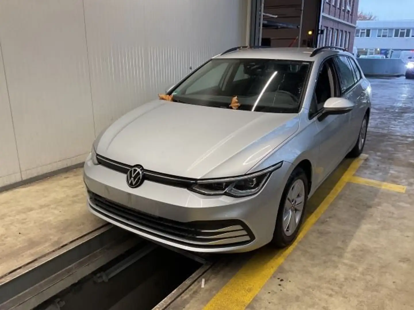 Volkswagen Golf Variant Golf VIII Variant 1.5 eTSI Life DSG ACC Navi LED Silber - 2