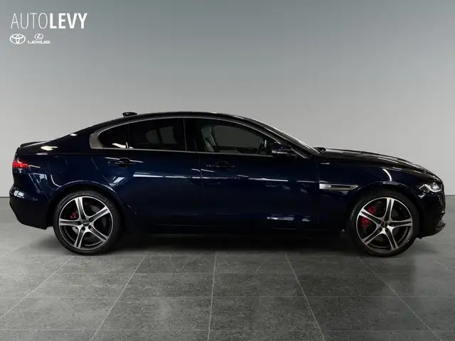 Jaguar XE view 7