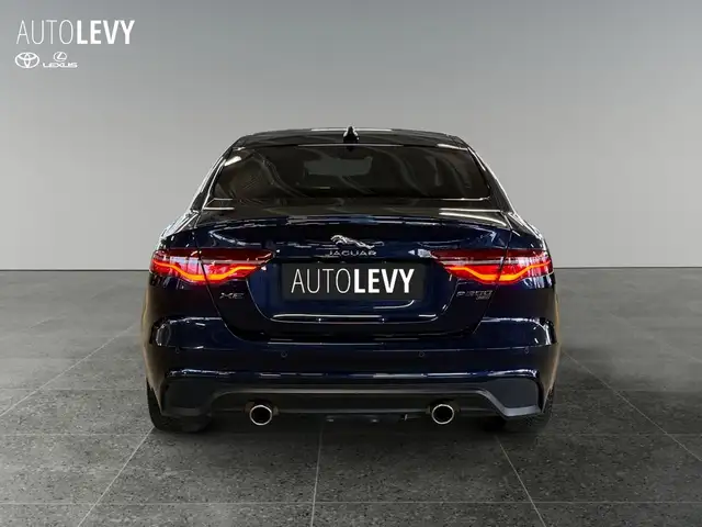 Jaguar XE view 5