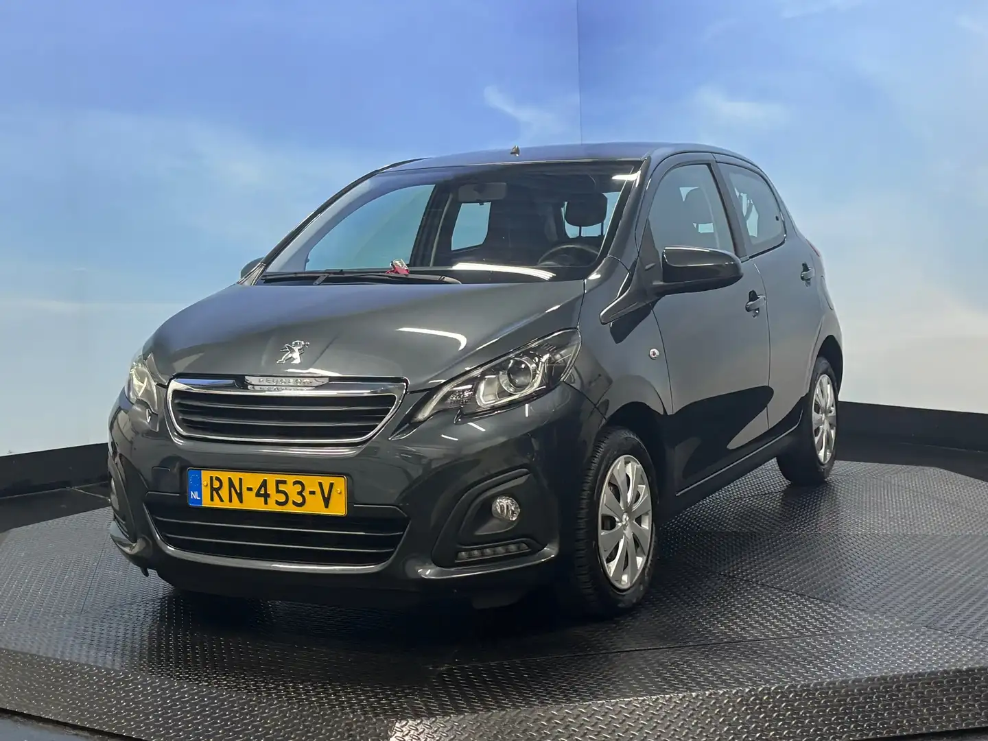 Peugeot 108 1.0 e-VTi Active Airco | 5 deurs | Elktr. pakket Grijs - 2