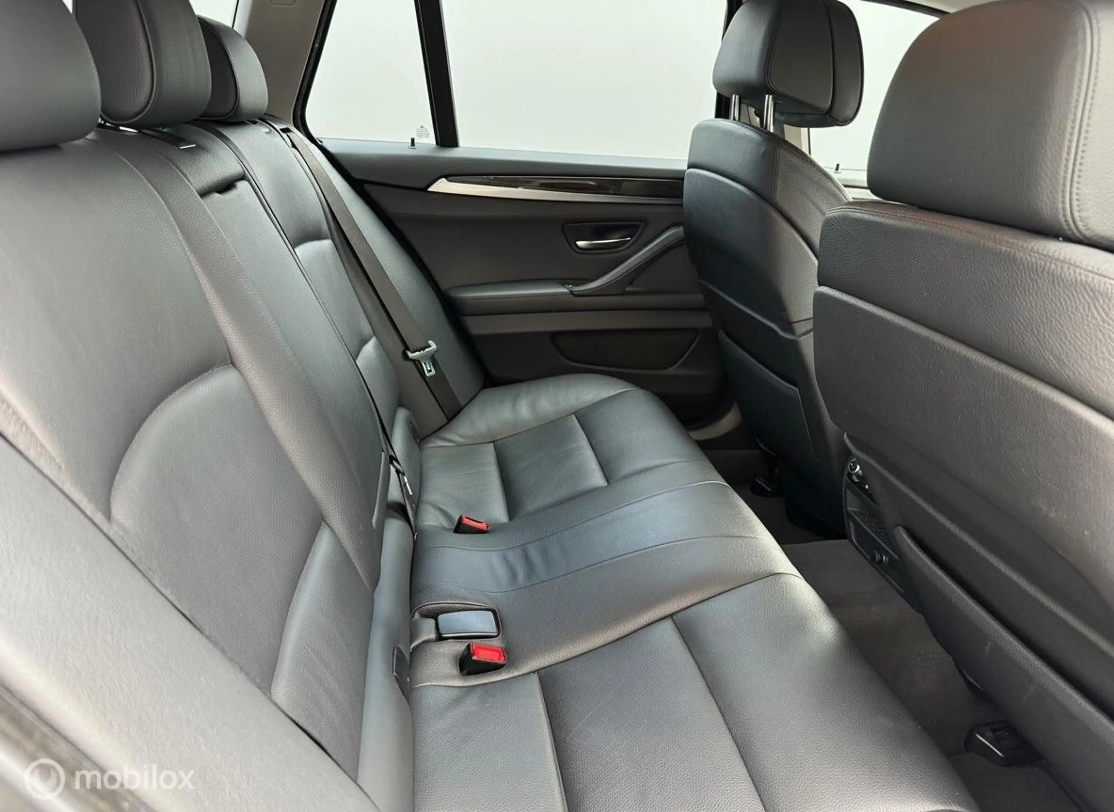 BMW 520 5-serie Touring 520i High Executive Xenon HUD 360 — photo 13