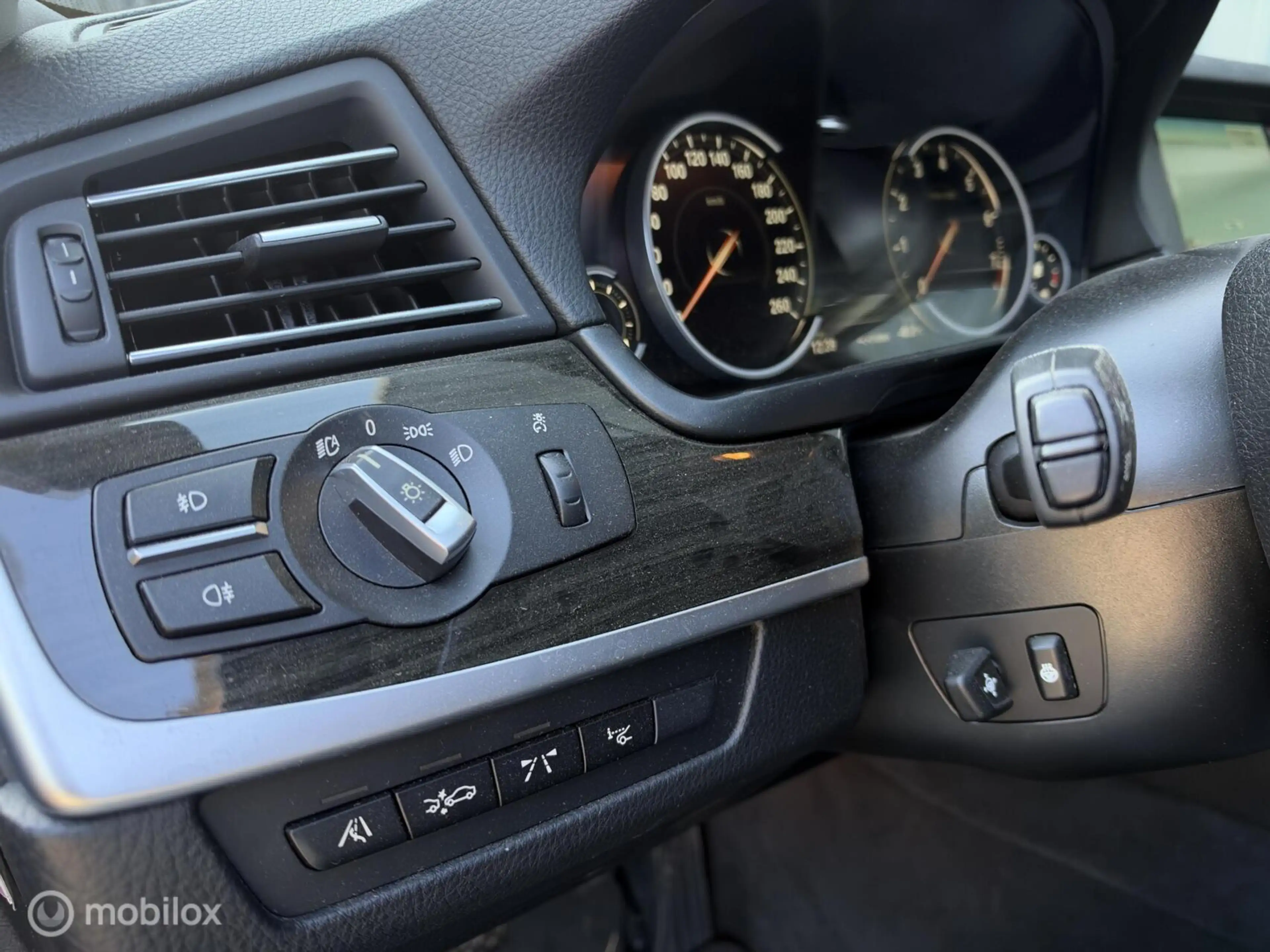 BMW 520 5-serie Touring 520i High Executive Xenon HUD 360 — photo 9