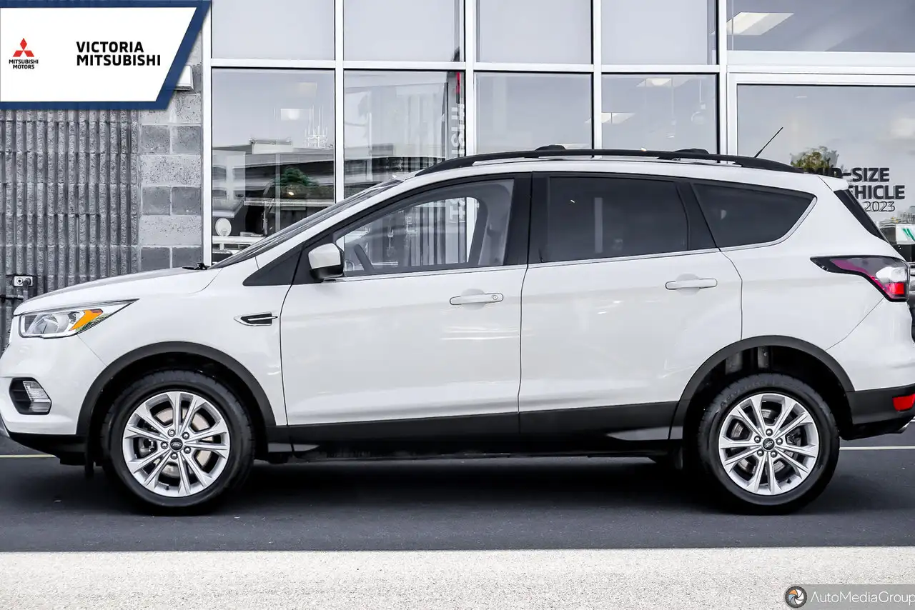 Ford Escape photo Ford Escape